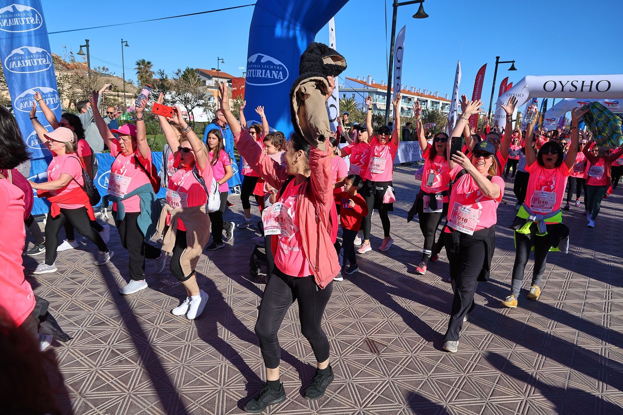 Las mejores fotos de la Carrera de la Mujer Central Lechera Asturiana de Valencia 2025. 1190