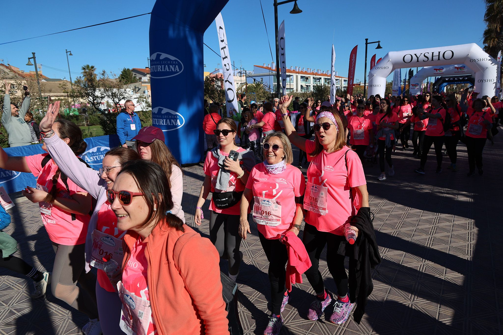 Las mejores fotos de la Carrera de la Mujer Central Lechera Asturiana de Valencia 2025. 1192