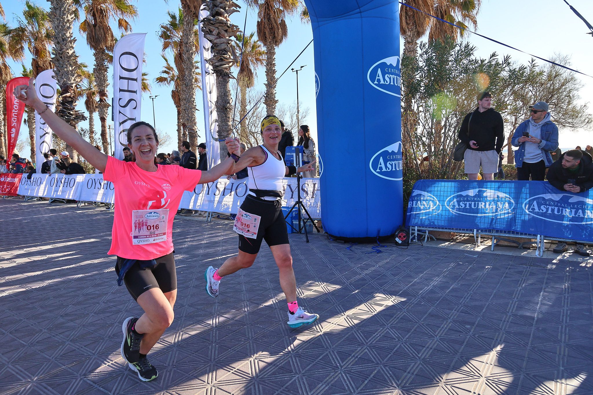 Las mejores fotos de la Carrera de la Mujer Central Lechera Asturiana de Valencia 2025. 478