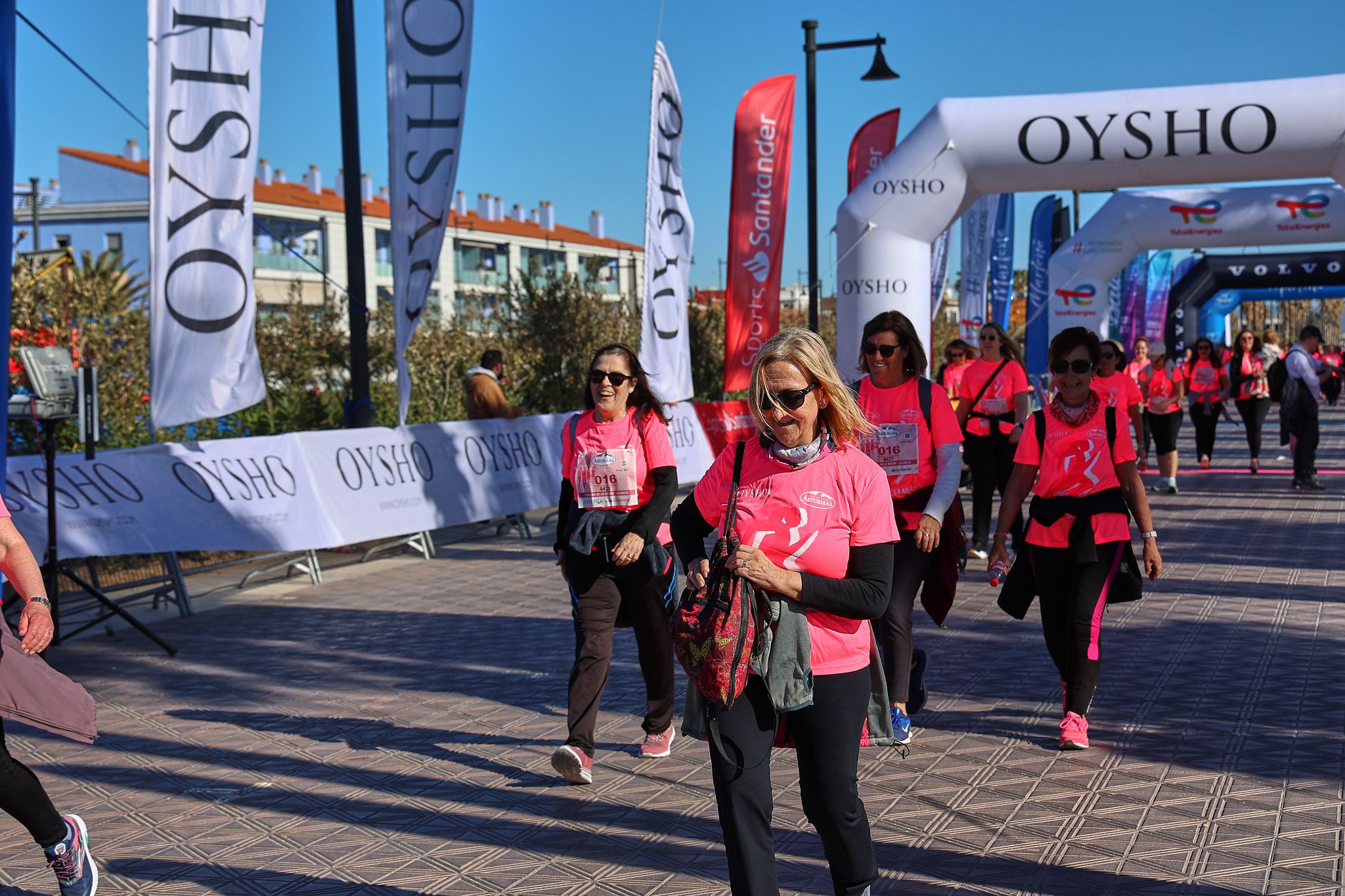 Las mejores fotos de la Carrera de la Mujer Central Lechera Asturiana de Valencia 2025. 1452