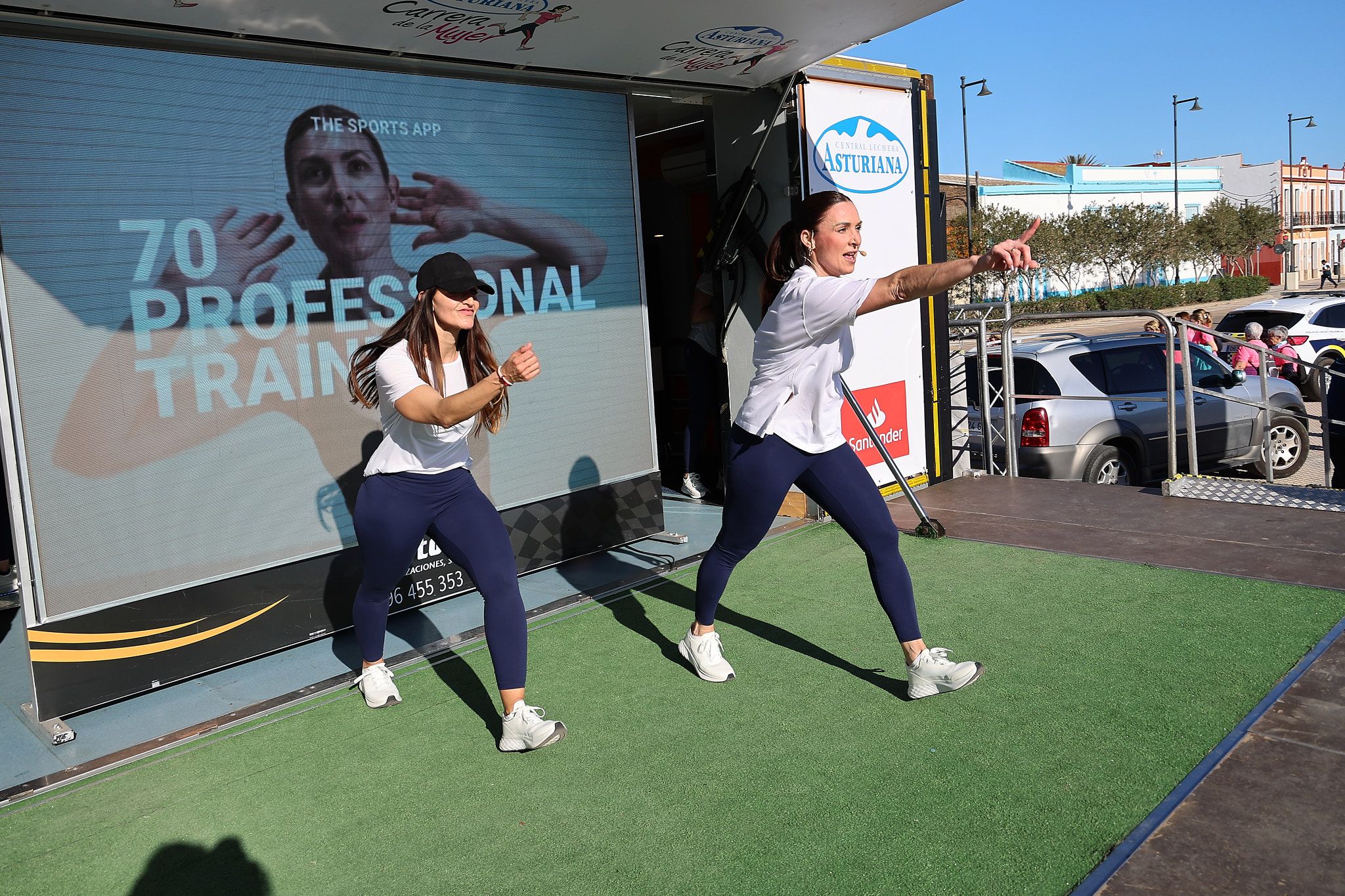 Las mejores fotos de la Carrera de la Mujer Central Lechera Asturiana de Valencia 2025. 978