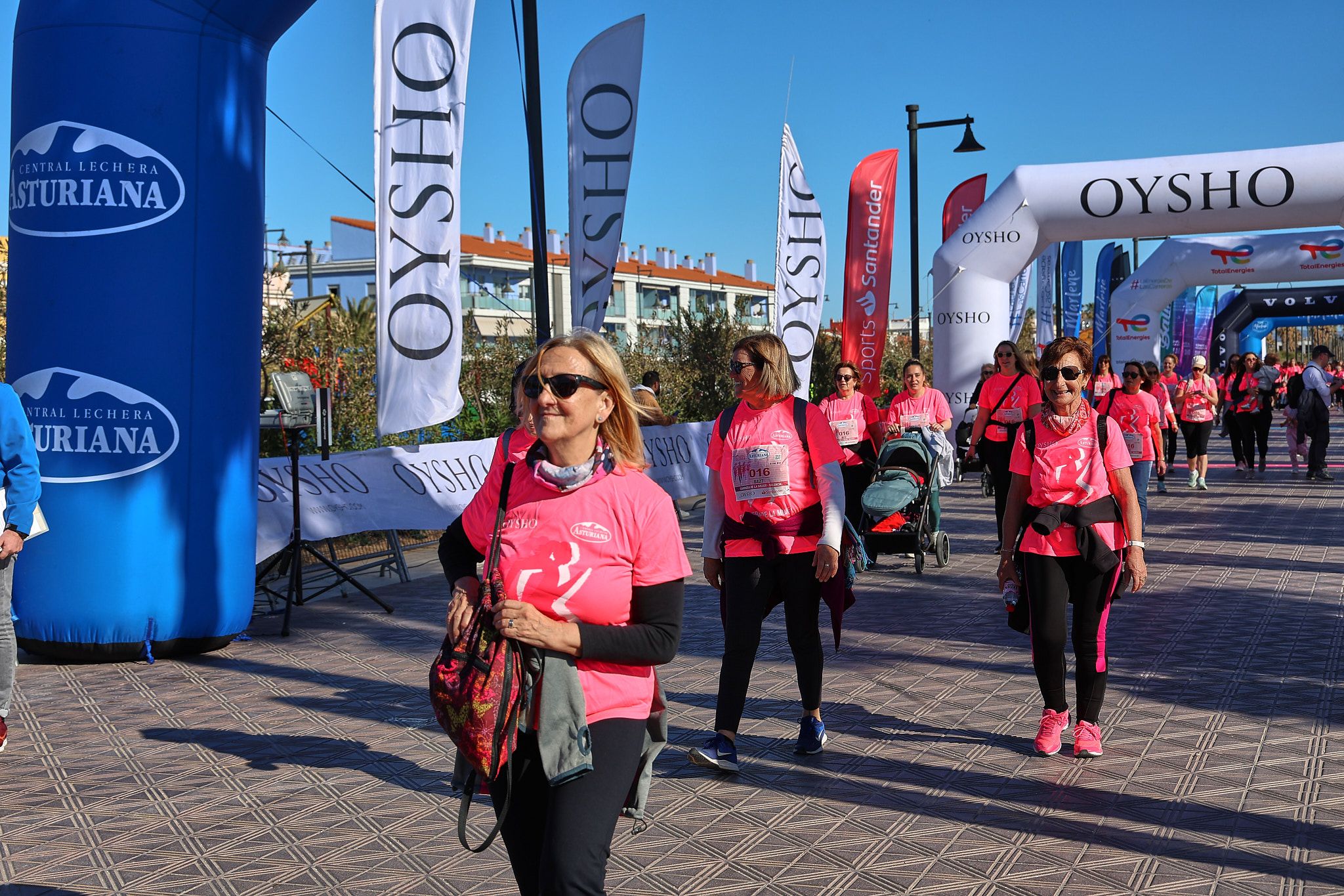 Las mejores fotos de la Carrera de la Mujer Central Lechera Asturiana de Valencia 2025. 1453