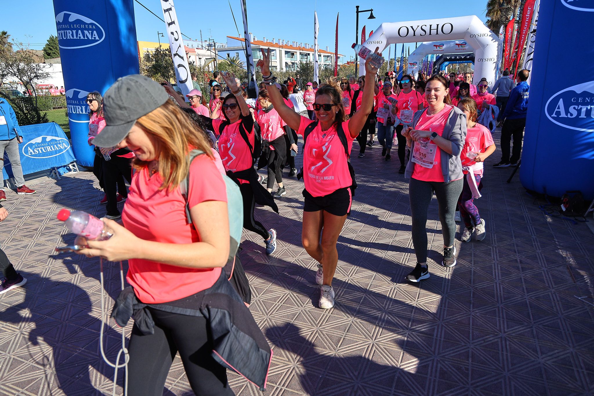 Las mejores fotos de la Carrera de la Mujer Central Lechera Asturiana de Valencia 2025. 1201