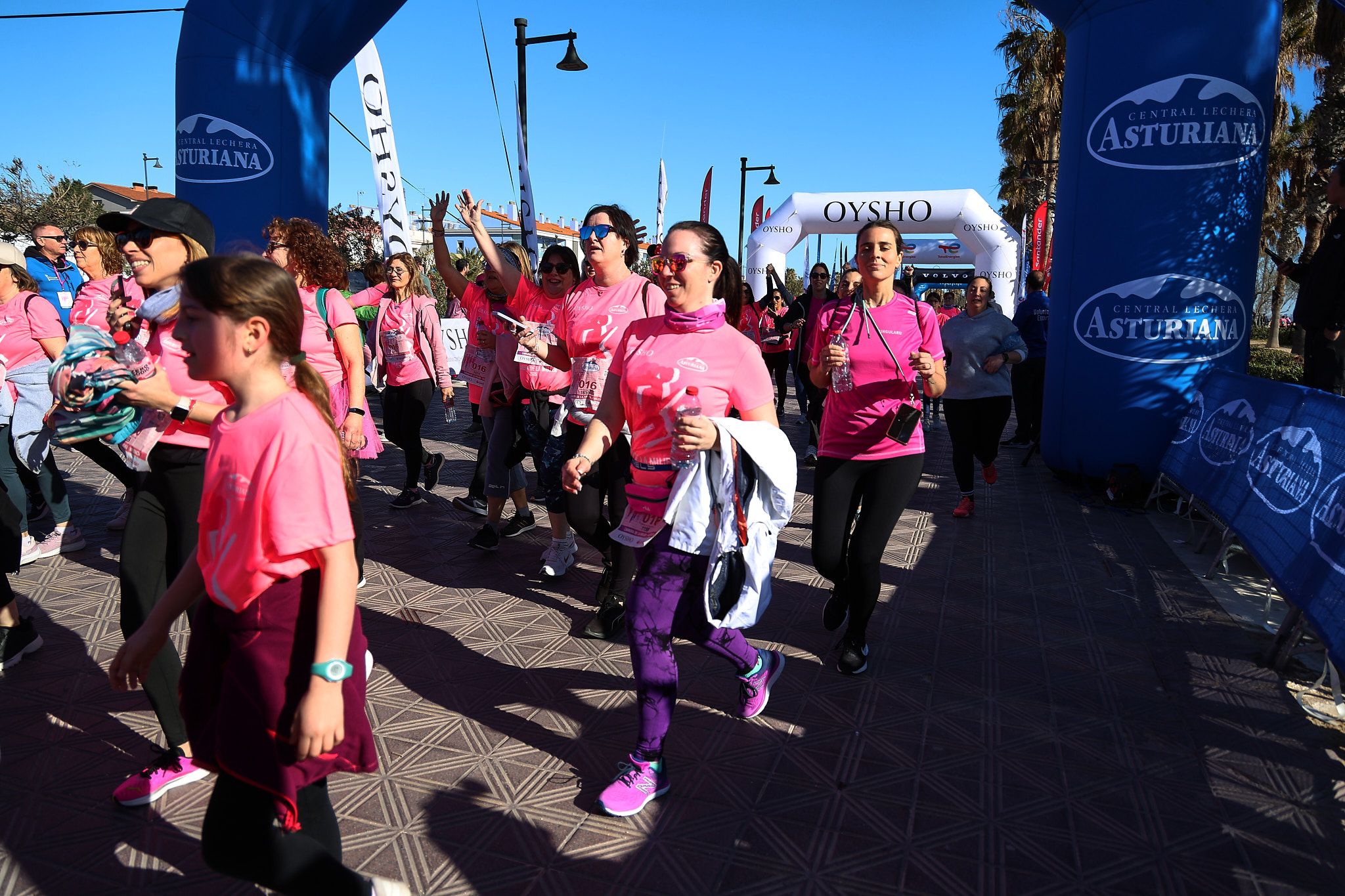 Las mejores fotos de la Carrera de la Mujer Central Lechera Asturiana de Valencia 2025. 1203