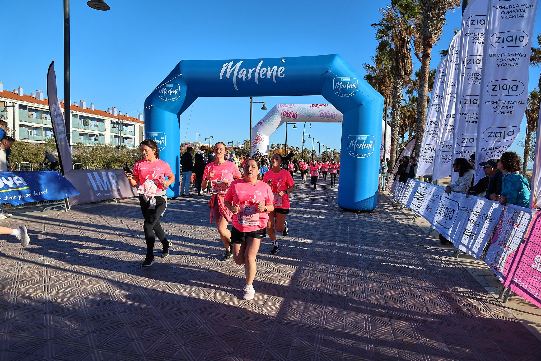 Las mejores fotos de la Carrera de la Mujer Central Lechera Asturiana de Valencia 2025. 719