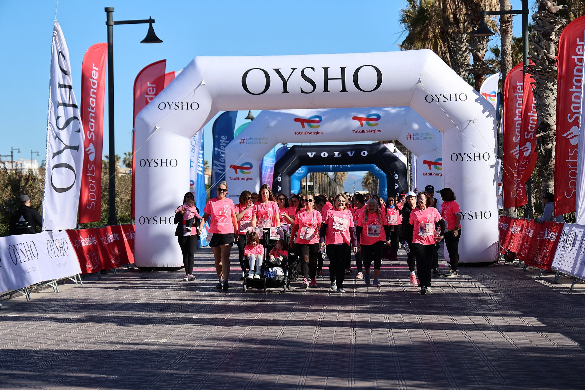 Las mejores fotos de la Carrera de la Mujer Central Lechera Asturiana de Valencia 2025. 1458