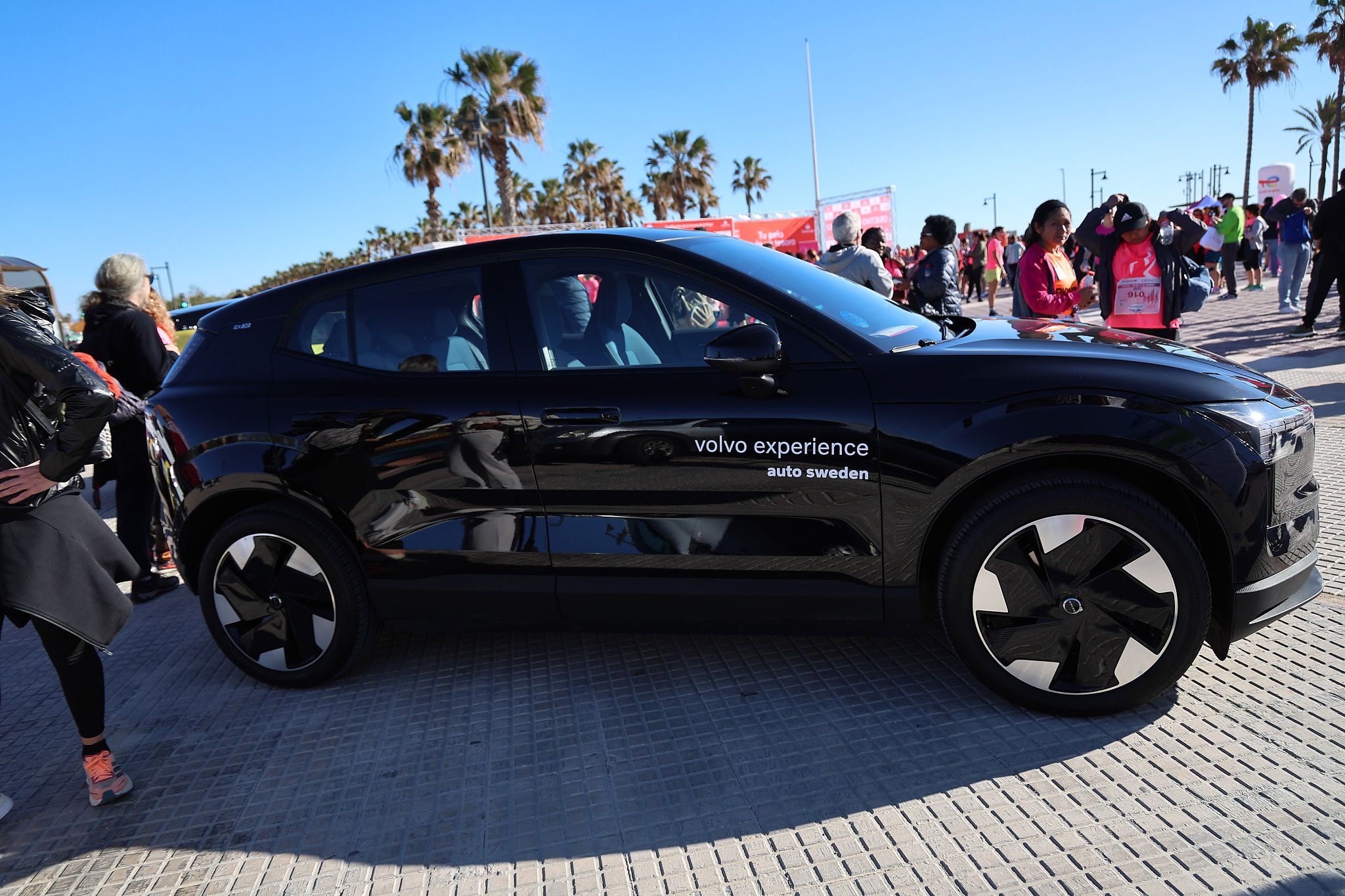 Las mejores fotos de la Carrera de la Mujer Central Lechera Asturiana de Valencia 2025. 985
