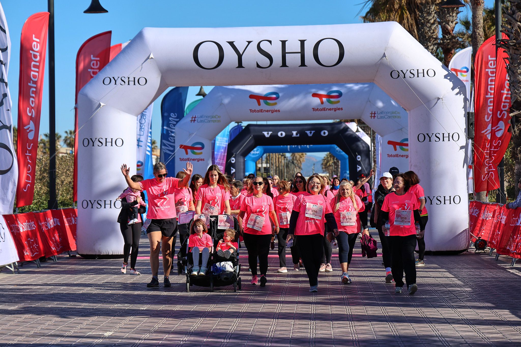 Las mejores fotos de la Carrera de la Mujer Central Lechera Asturiana de Valencia 2025. 1459