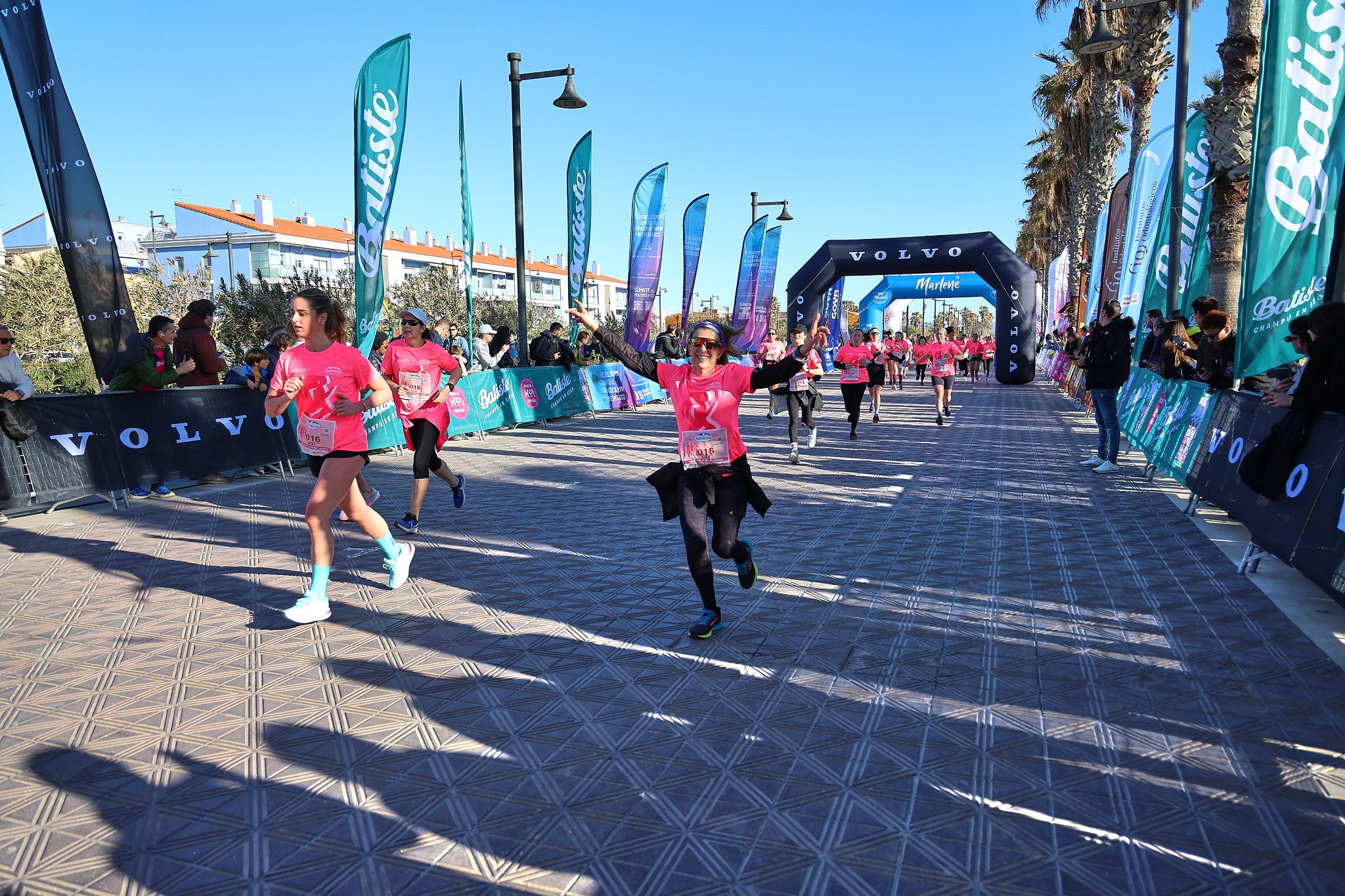 Las mejores fotos de la Carrera de la Mujer Central Lechera Asturiana de Valencia 2025. 726