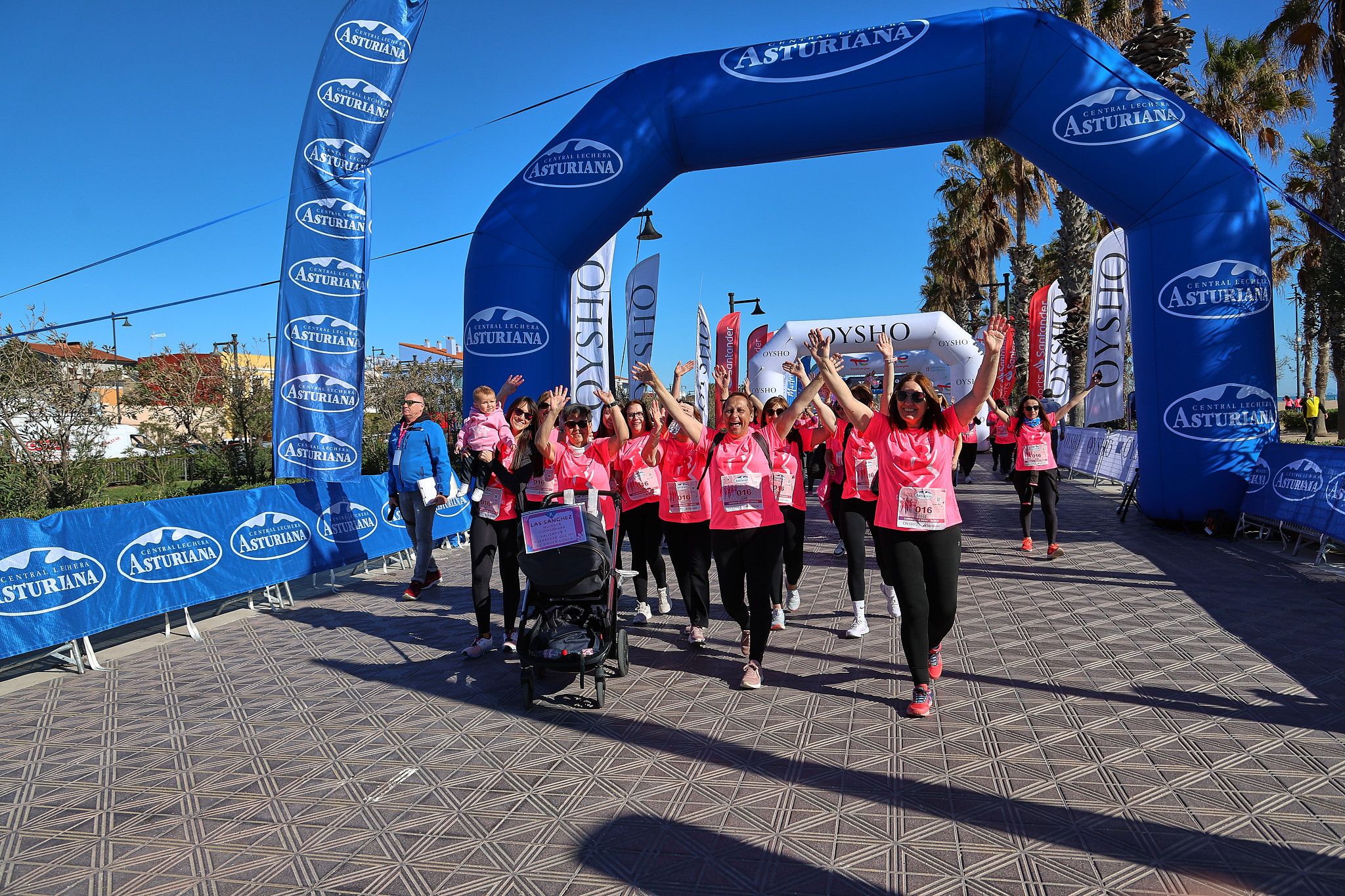 Las mejores fotos de la Carrera de la Mujer Central Lechera Asturiana de Valencia 2025. 1464