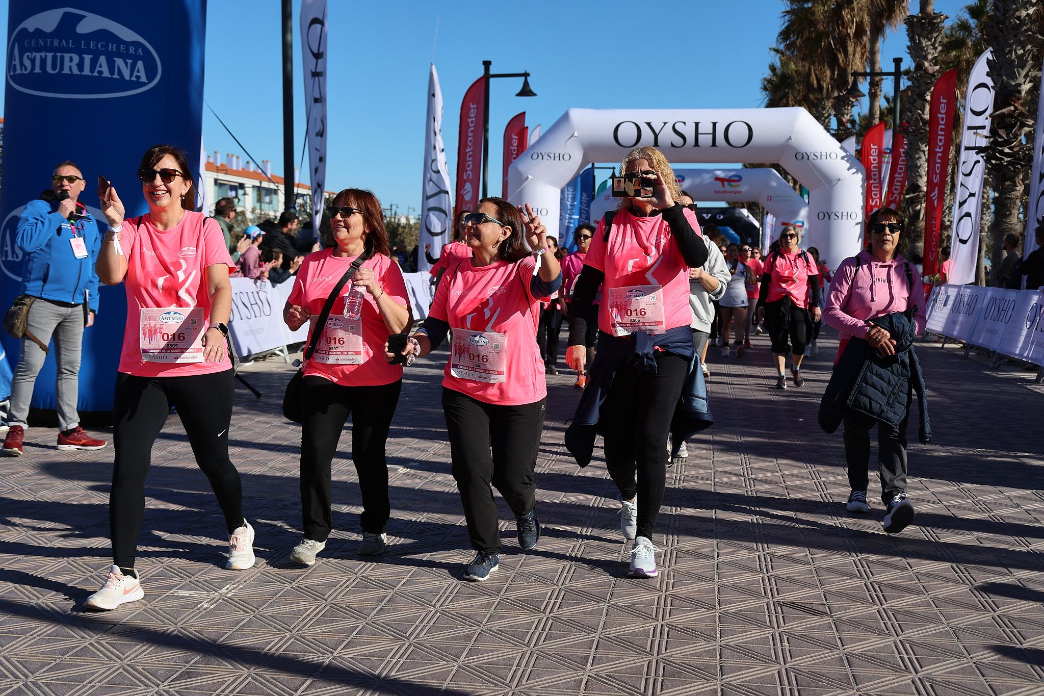Las mejores fotos de la Carrera de la Mujer Central Lechera Asturiana de Valencia 2025. 1214