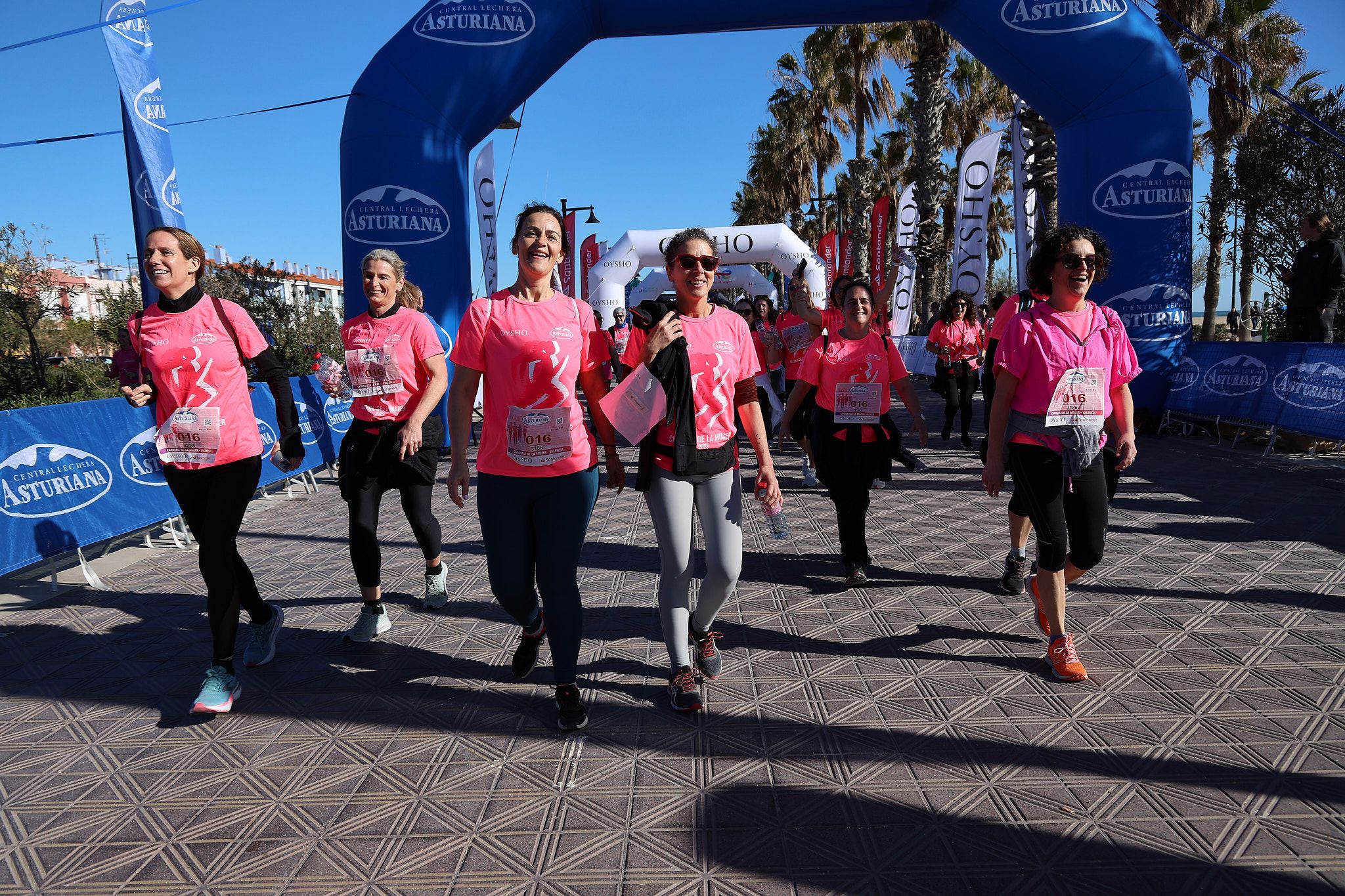 Las mejores fotos de la Carrera de la Mujer Central Lechera Asturiana de Valencia 2025. 1216