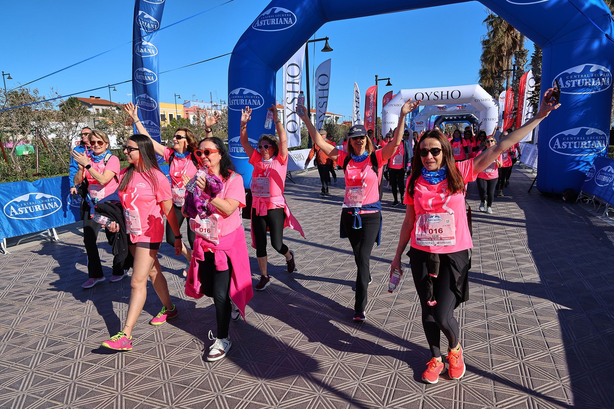 Las mejores fotos de la Carrera de la Mujer Central Lechera Asturiana de Valencia 2025. 1468