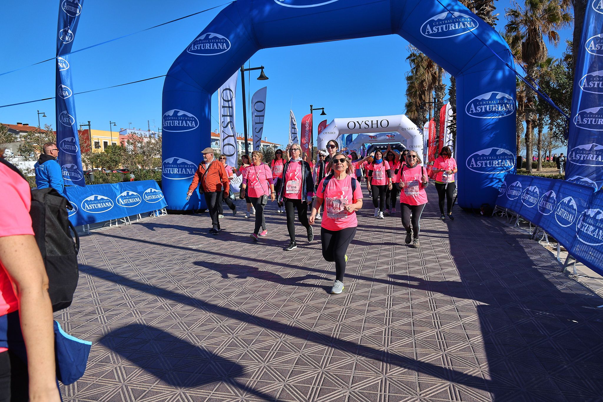 Las mejores fotos de la Carrera de la Mujer Central Lechera Asturiana de Valencia 2025. 1469