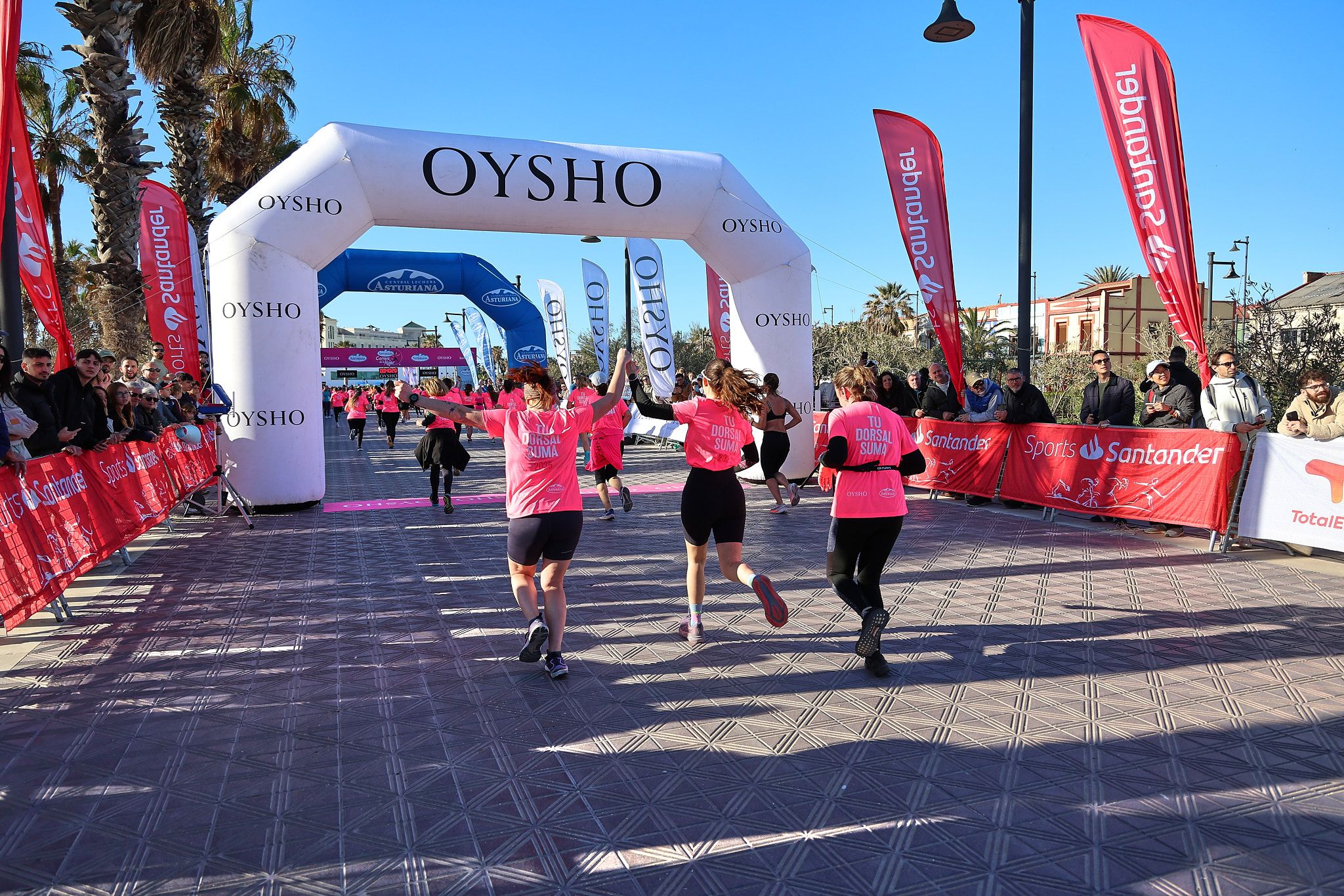Las mejores fotos de la Carrera de la Mujer Central Lechera Asturiana de Valencia 2025. 733