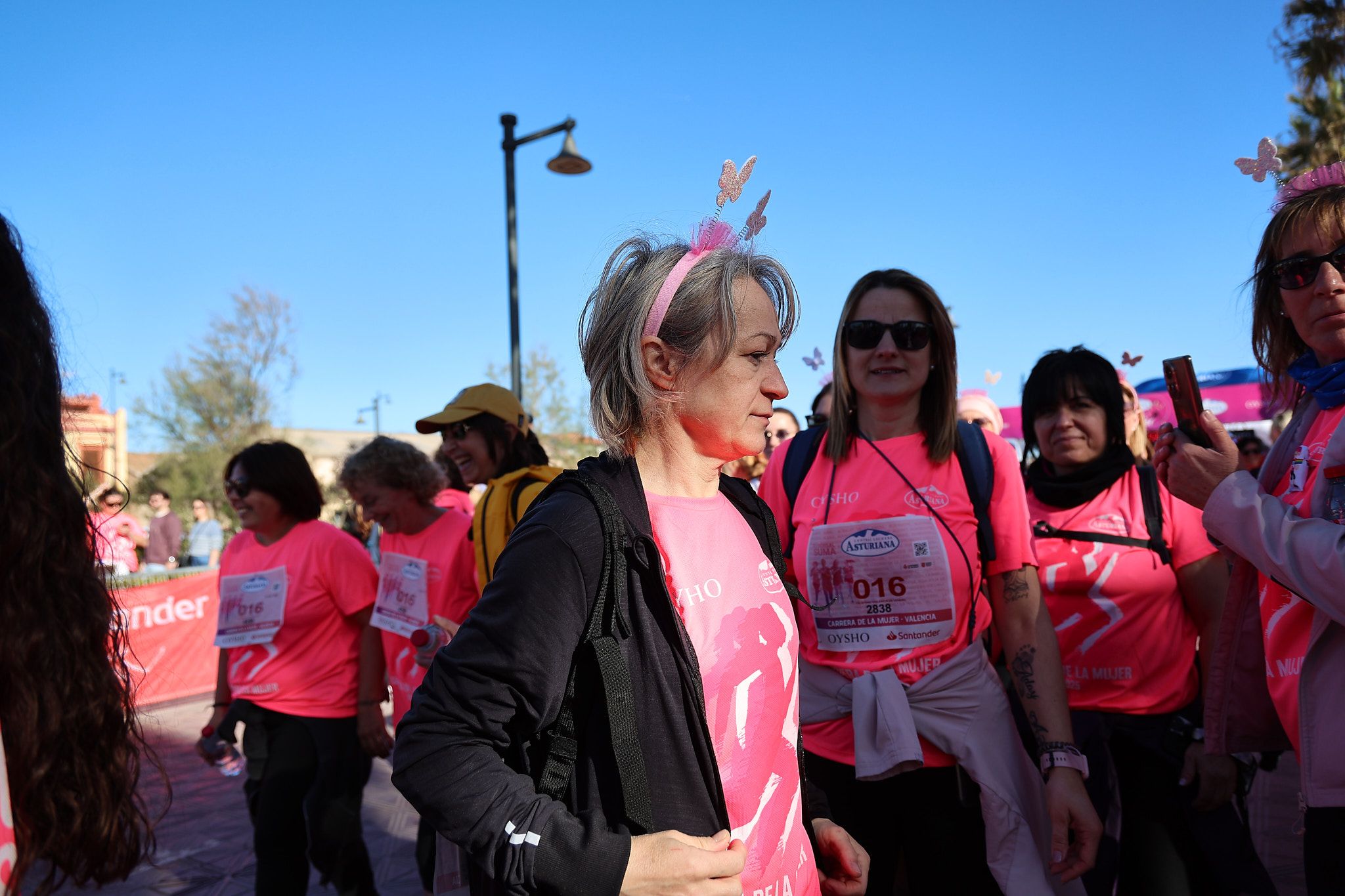 Las mejores fotos de la Carrera de la Mujer Central Lechera Asturiana de Valencia 2025. 998