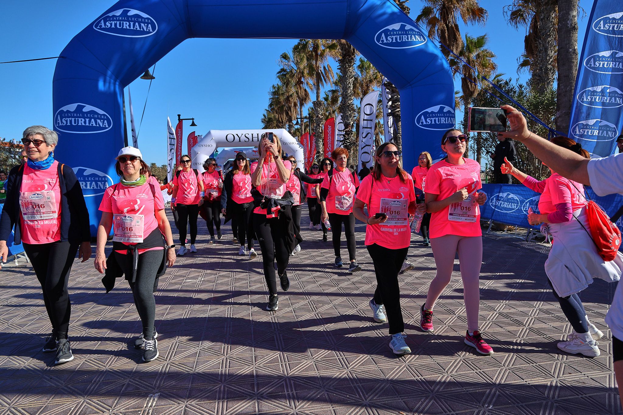 Las mejores fotos de la Carrera de la Mujer Central Lechera Asturiana de Valencia 2025. 1221