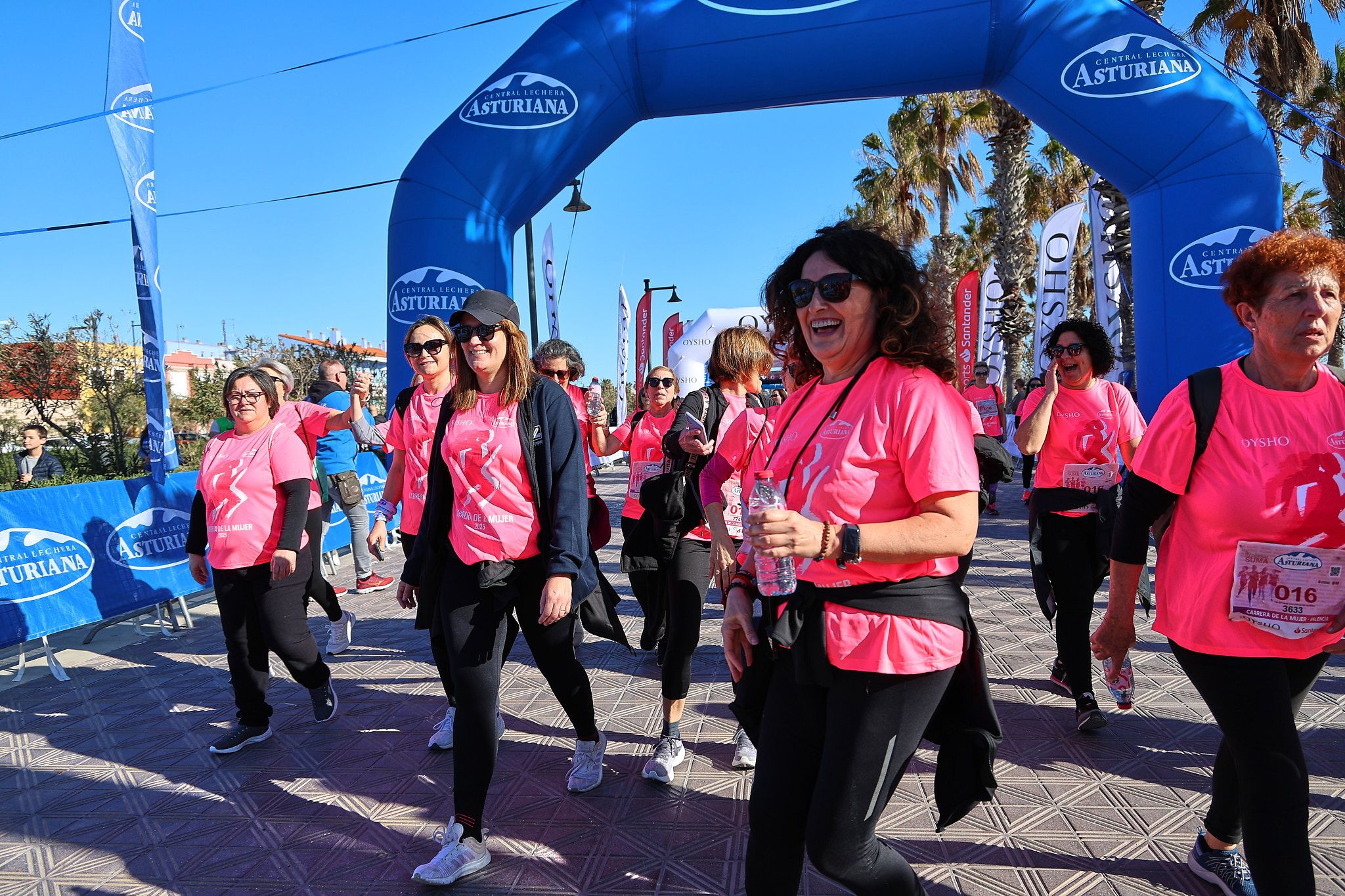 Las mejores fotos de la Carrera de la Mujer Central Lechera Asturiana de Valencia 2025. 1222