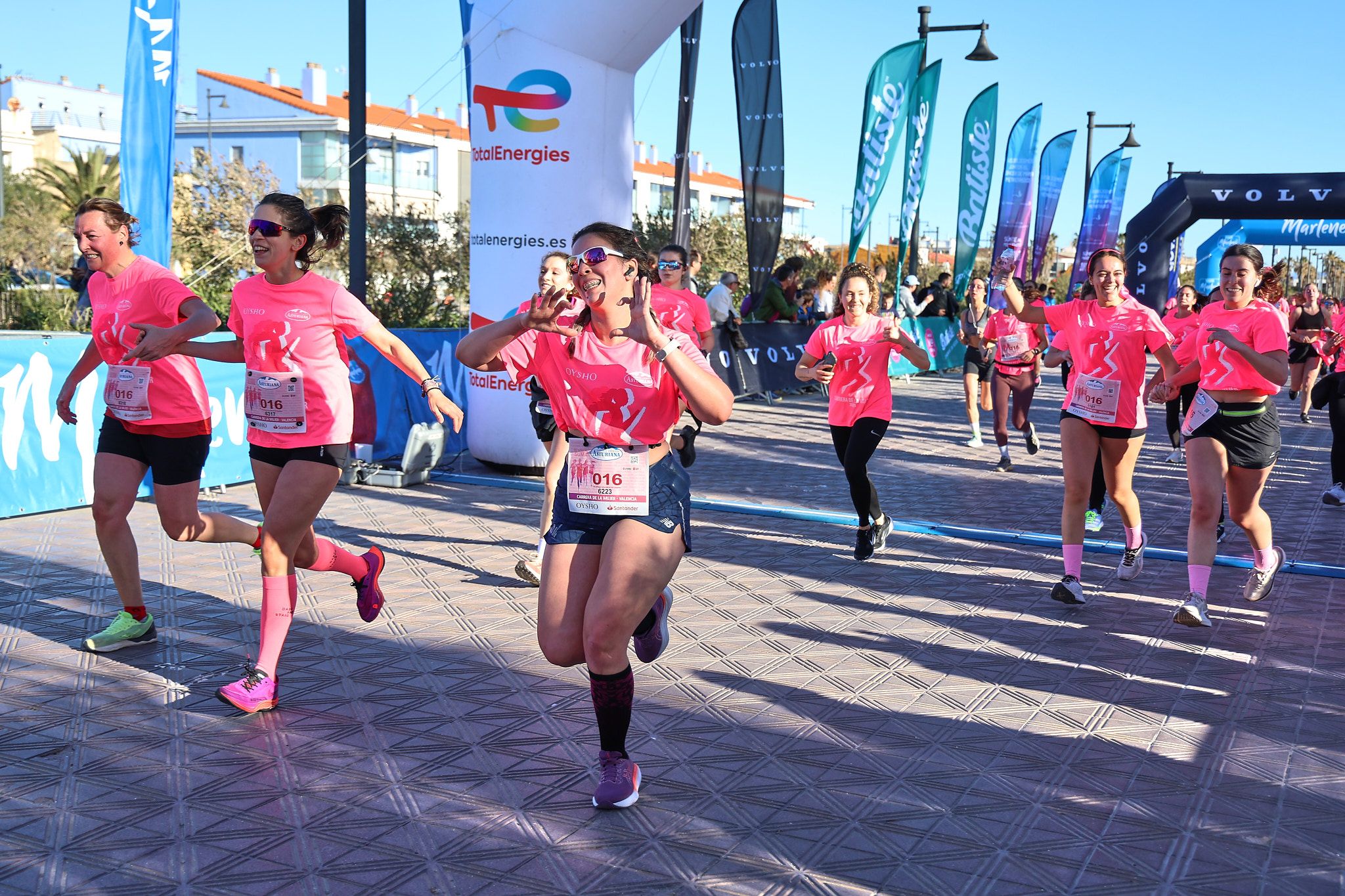 Las mejores fotos de la Carrera de la Mujer Central Lechera Asturiana de Valencia 2025. 736