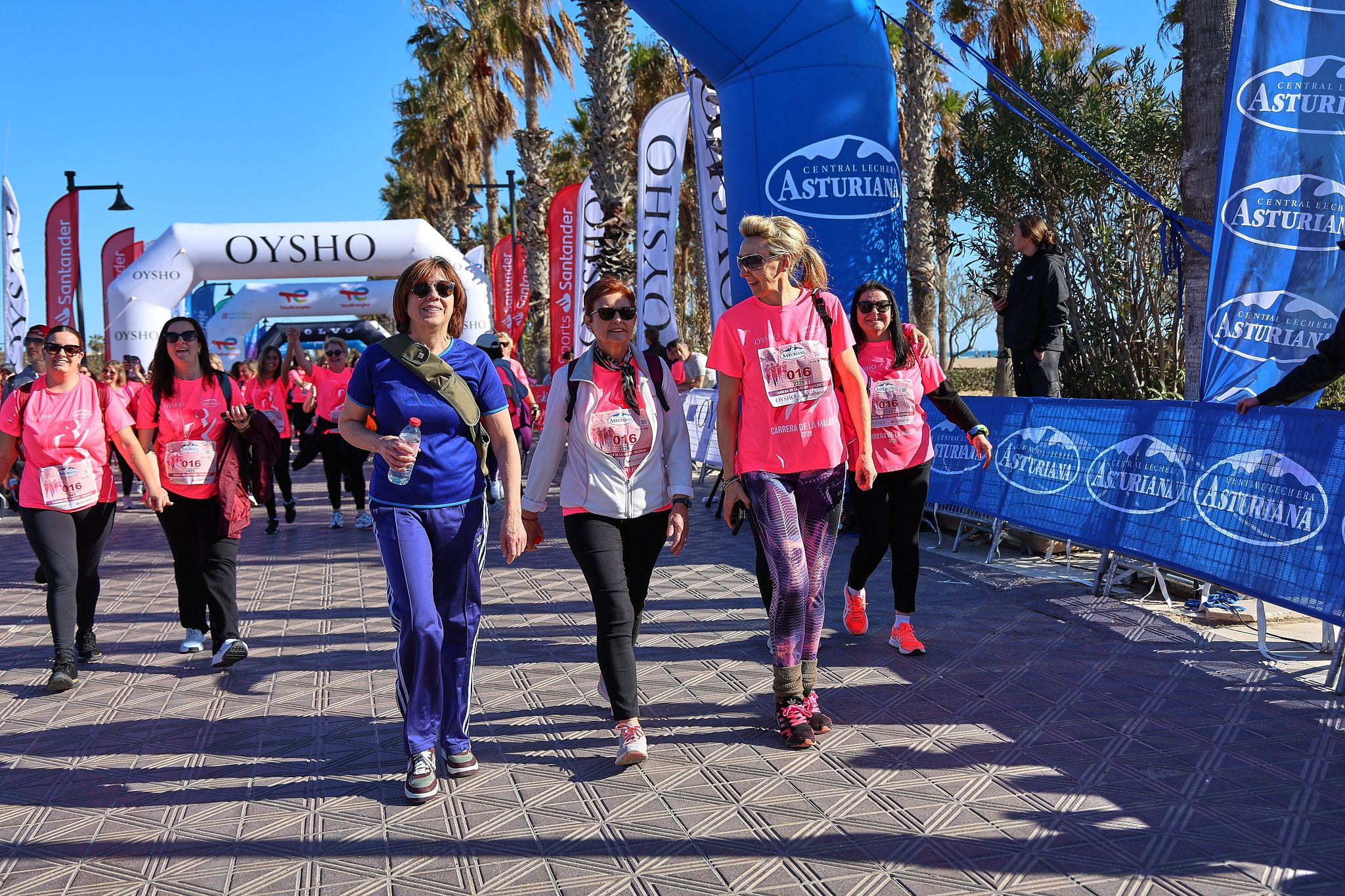 Las mejores fotos de la Carrera de la Mujer Central Lechera Asturiana de Valencia 2025. 1225