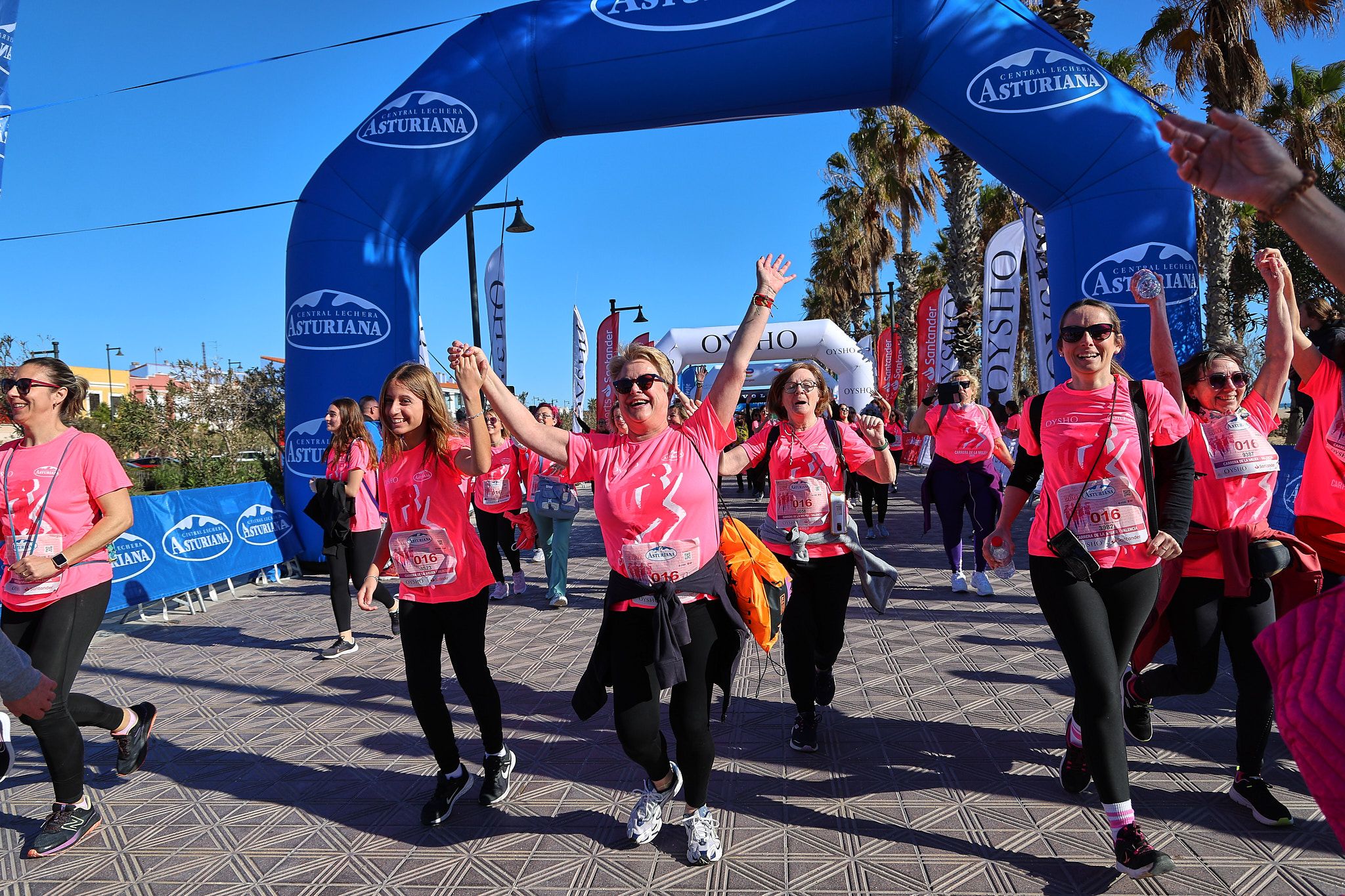 Las mejores fotos de la Carrera de la Mujer Central Lechera Asturiana de Valencia 2025. 1228