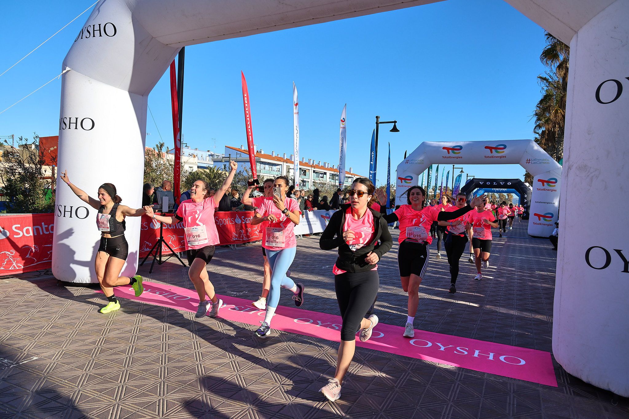 Las mejores fotos de la Carrera de la Mujer Central Lechera Asturiana de Valencia 2025. 745