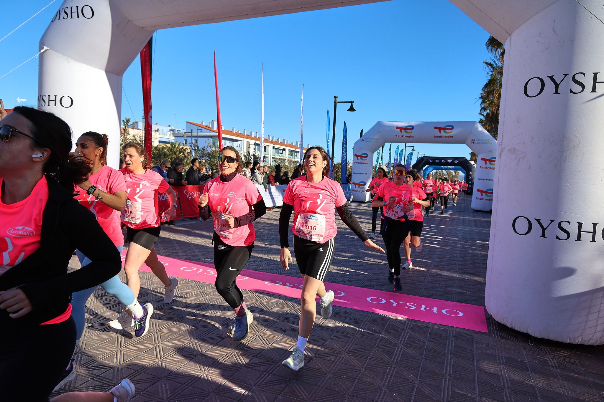 Las mejores fotos de la Carrera de la Mujer Central Lechera Asturiana de Valencia 2025. 746