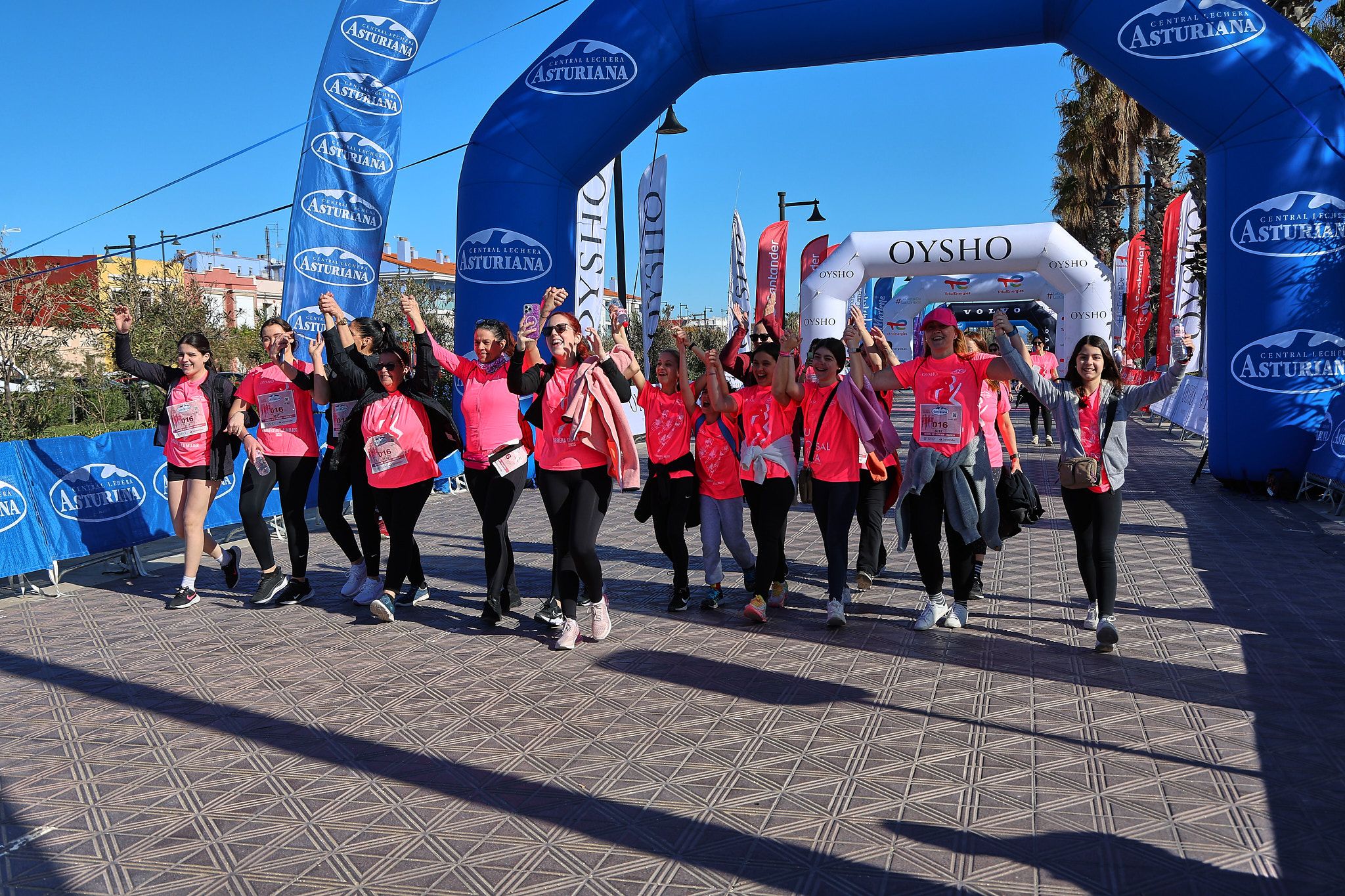 Las mejores fotos de la Carrera de la Mujer Central Lechera Asturiana de Valencia 2025. 1490
