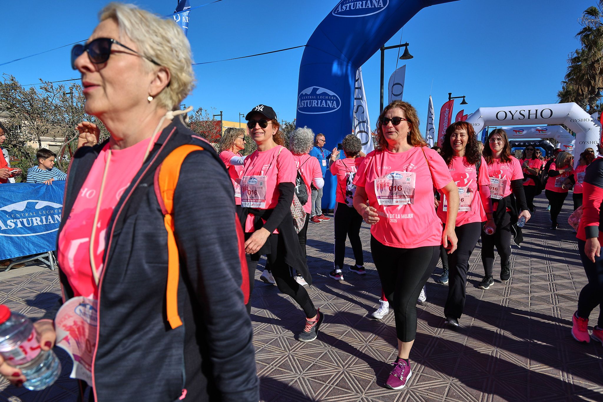 Las mejores fotos de la Carrera de la Mujer Central Lechera Asturiana de Valencia 2025. 1242