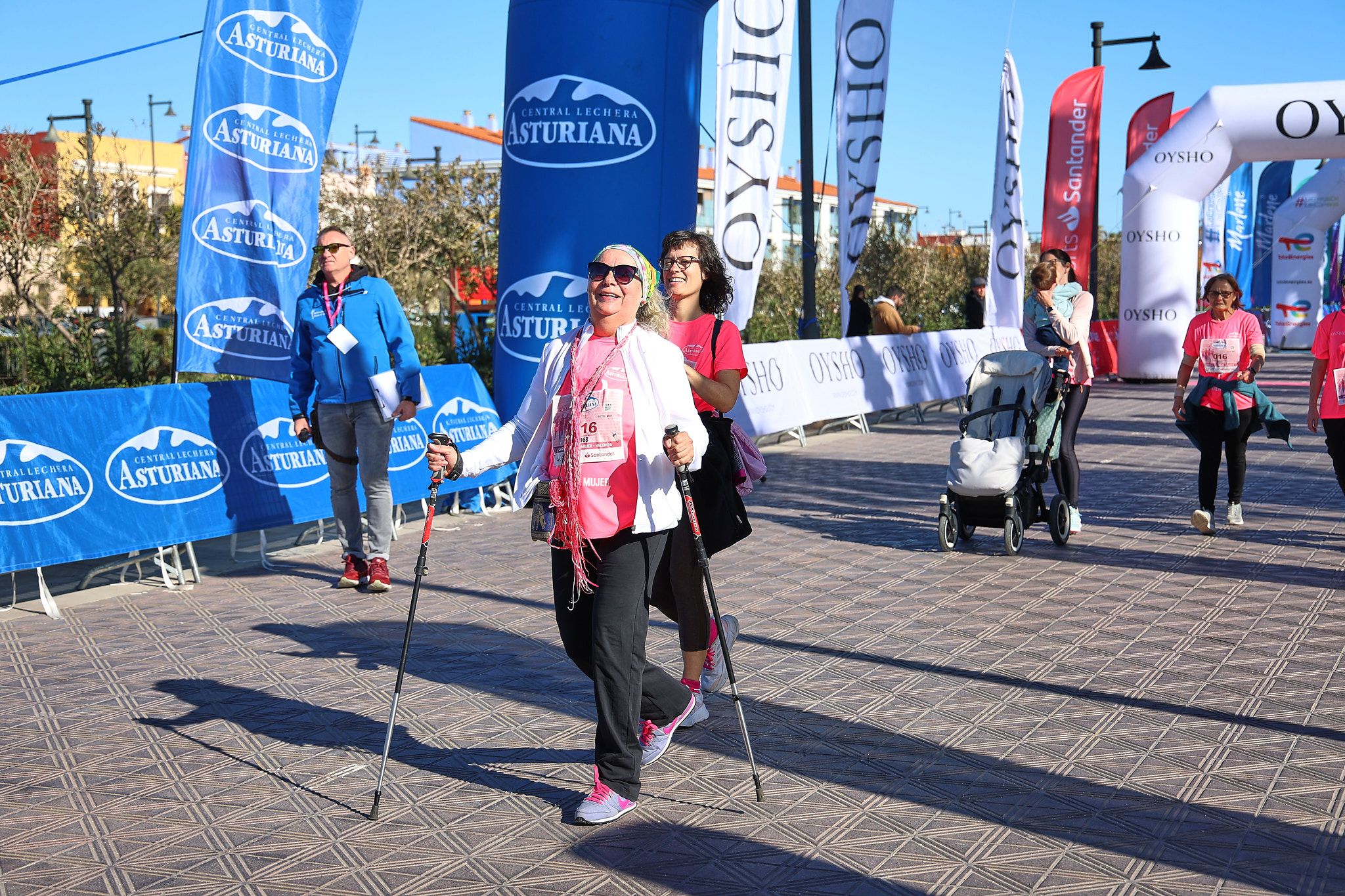 Las mejores fotos de la Carrera de la Mujer Central Lechera Asturiana de Valencia 2025. 1492