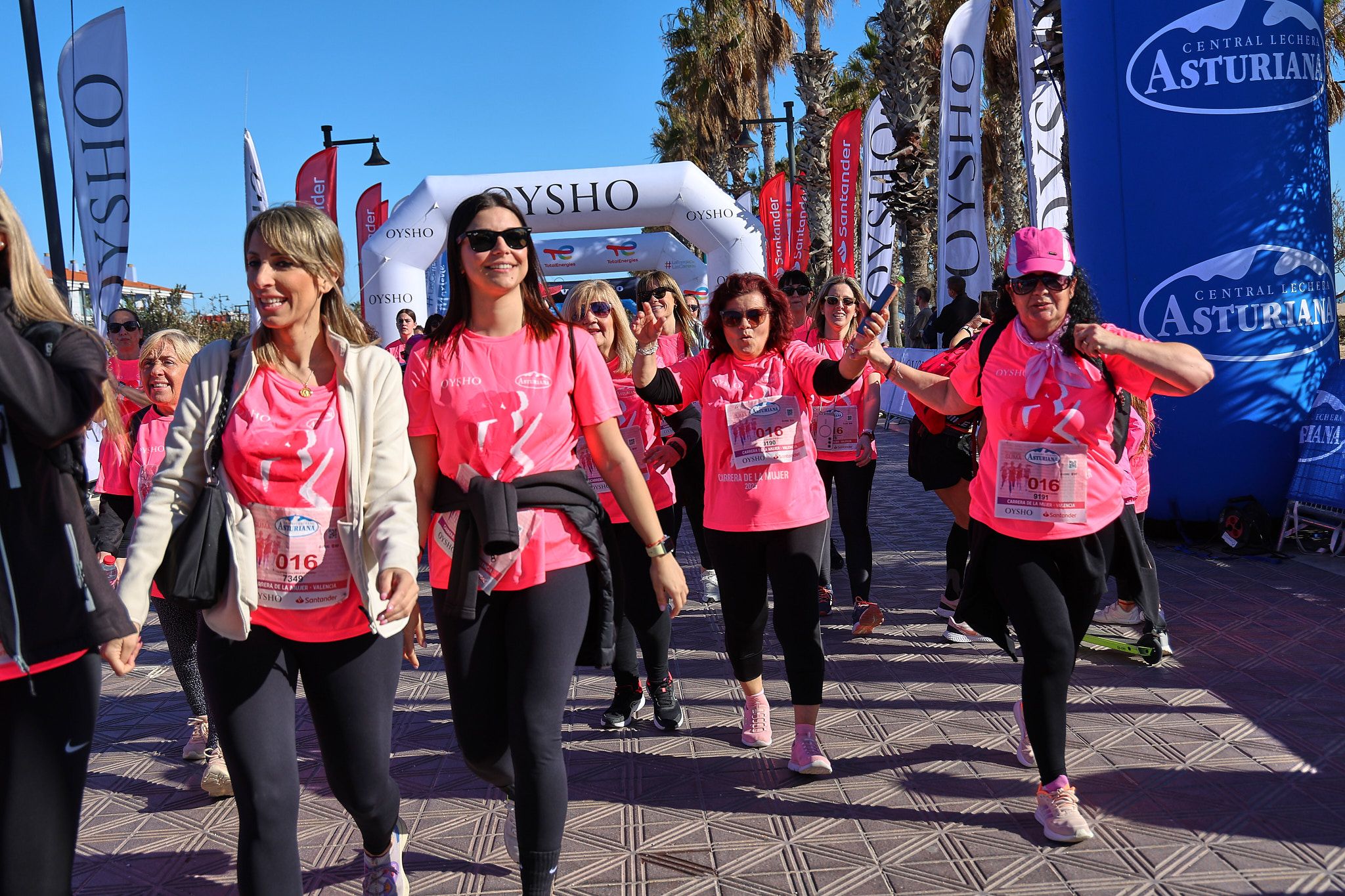 Las mejores fotos de la Carrera de la Mujer Central Lechera Asturiana de Valencia 2025. 1244