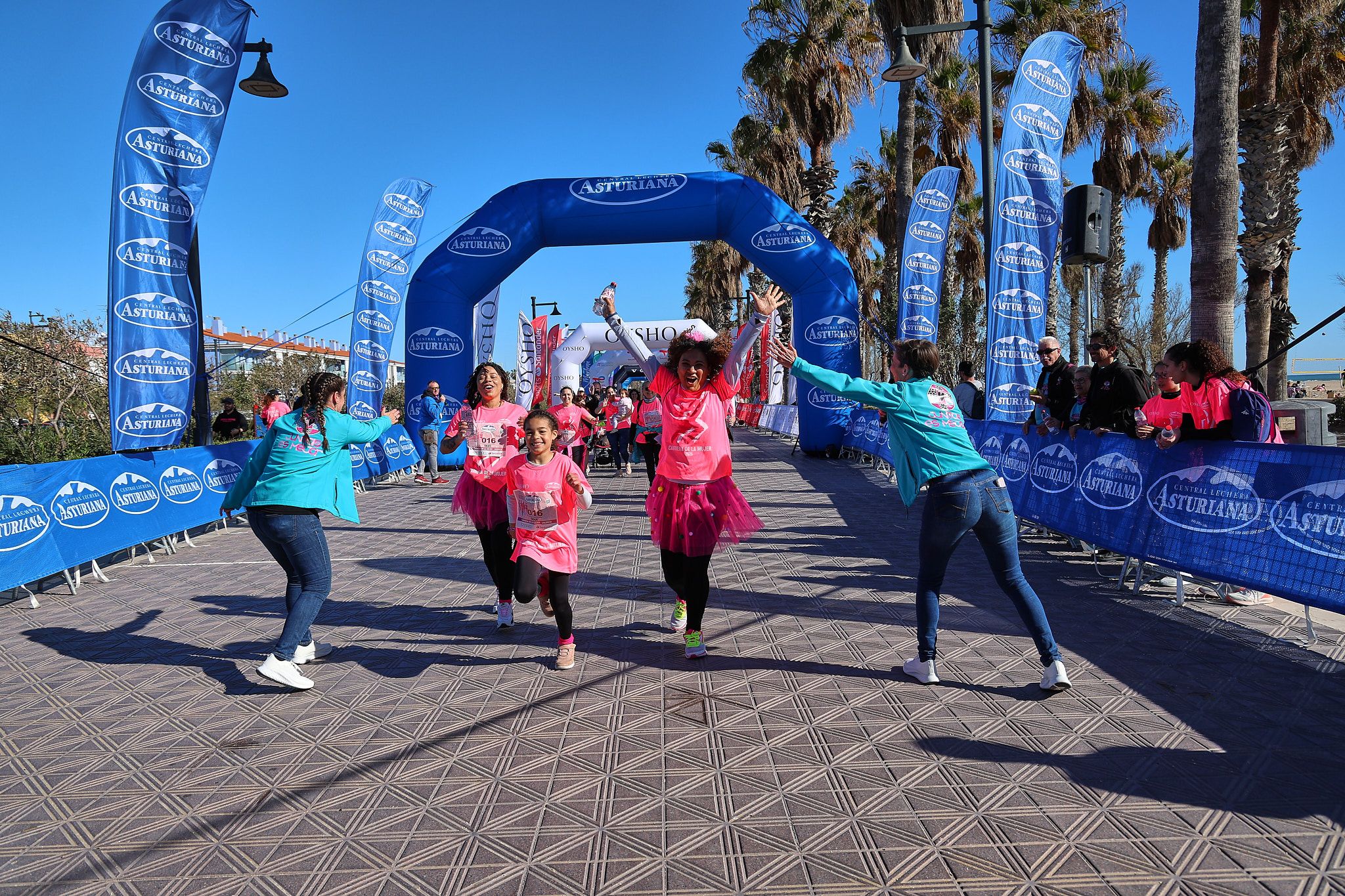 Las mejores fotos de la Carrera de la Mujer Central Lechera Asturiana de Valencia 2025. 1496