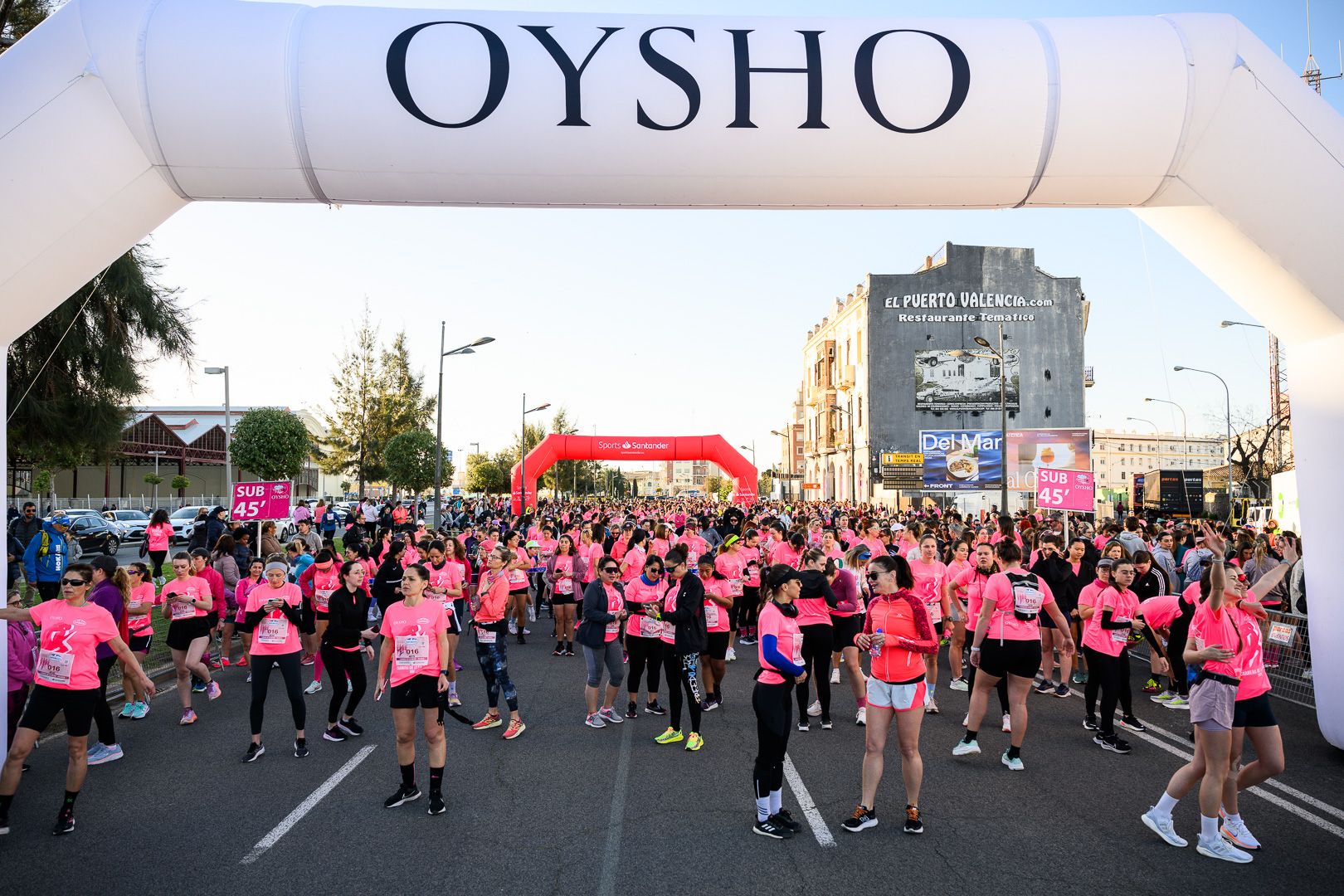 Más fotos de la Carrera de la Mujer Central Lechera Asturiana de Valencia 2025. 3743