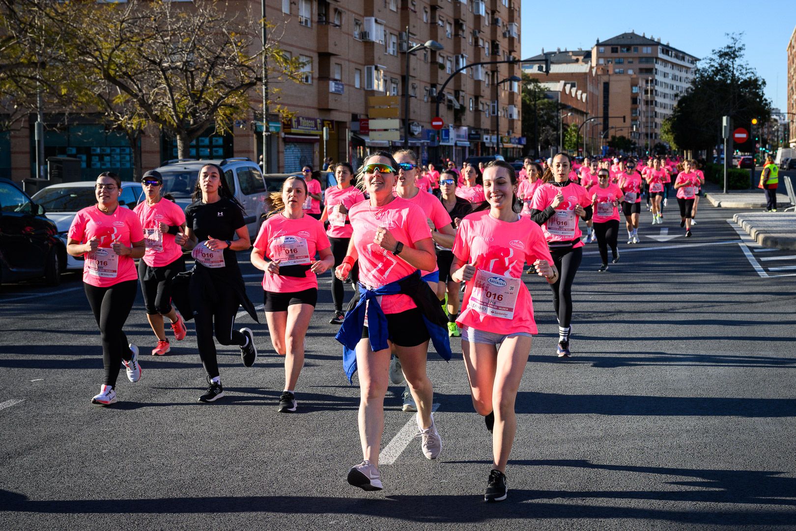 Más fotos de la Carrera de la Mujer Central Lechera Asturiana de Valencia 2025. 3945