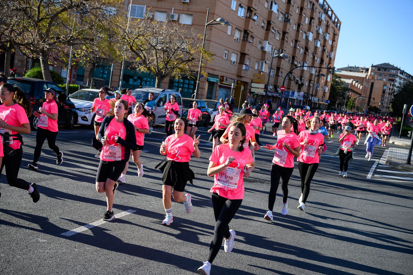 Más fotos de la Carrera de la Mujer Central Lechera Asturiana de Valencia 2025. 3956