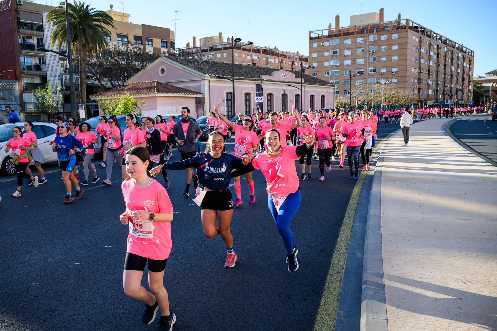 Más fotos de la Carrera de la Mujer Central Lechera Asturiana de Valencia 2025. 3968