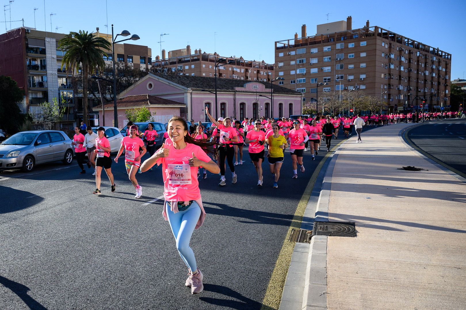 Más fotos de la Carrera de la Mujer Central Lechera Asturiana de Valencia 2025. 3974