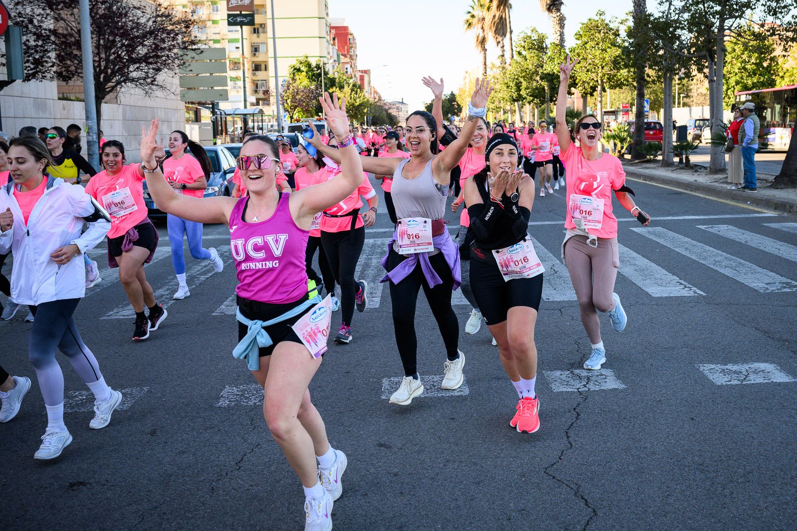 Más fotos de la Carrera de la Mujer Central Lechera Asturiana de Valencia 2025. 3987