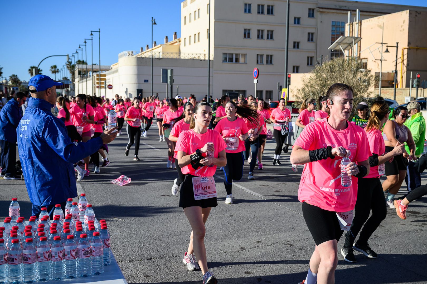 Más fotos de la Carrera de la Mujer Central Lechera Asturiana de Valencia 2025. 4051