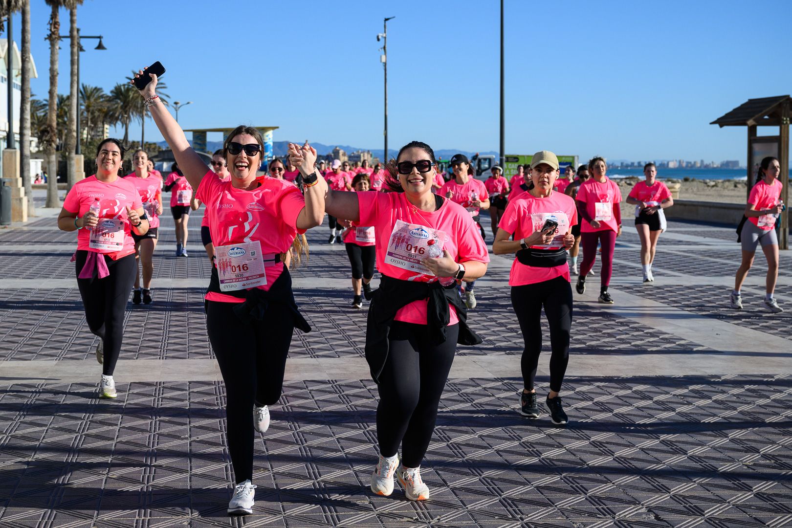 Más fotos de la Carrera de la Mujer Central Lechera Asturiana de Valencia 2025. 4064