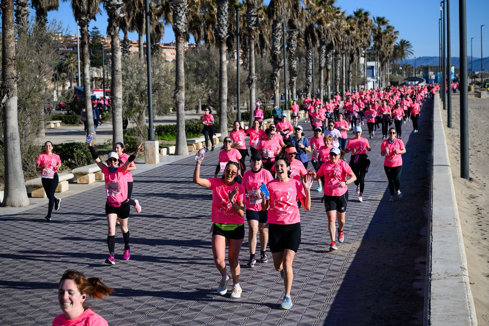 Más fotos de la Carrera de la Mujer Central Lechera Asturiana de Valencia 2025. 4077