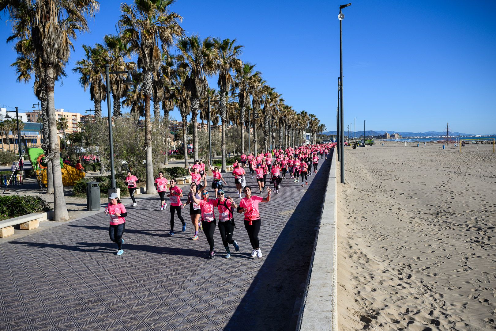 Más fotos de la Carrera de la Mujer Central Lechera Asturiana de Valencia 2025. 4081