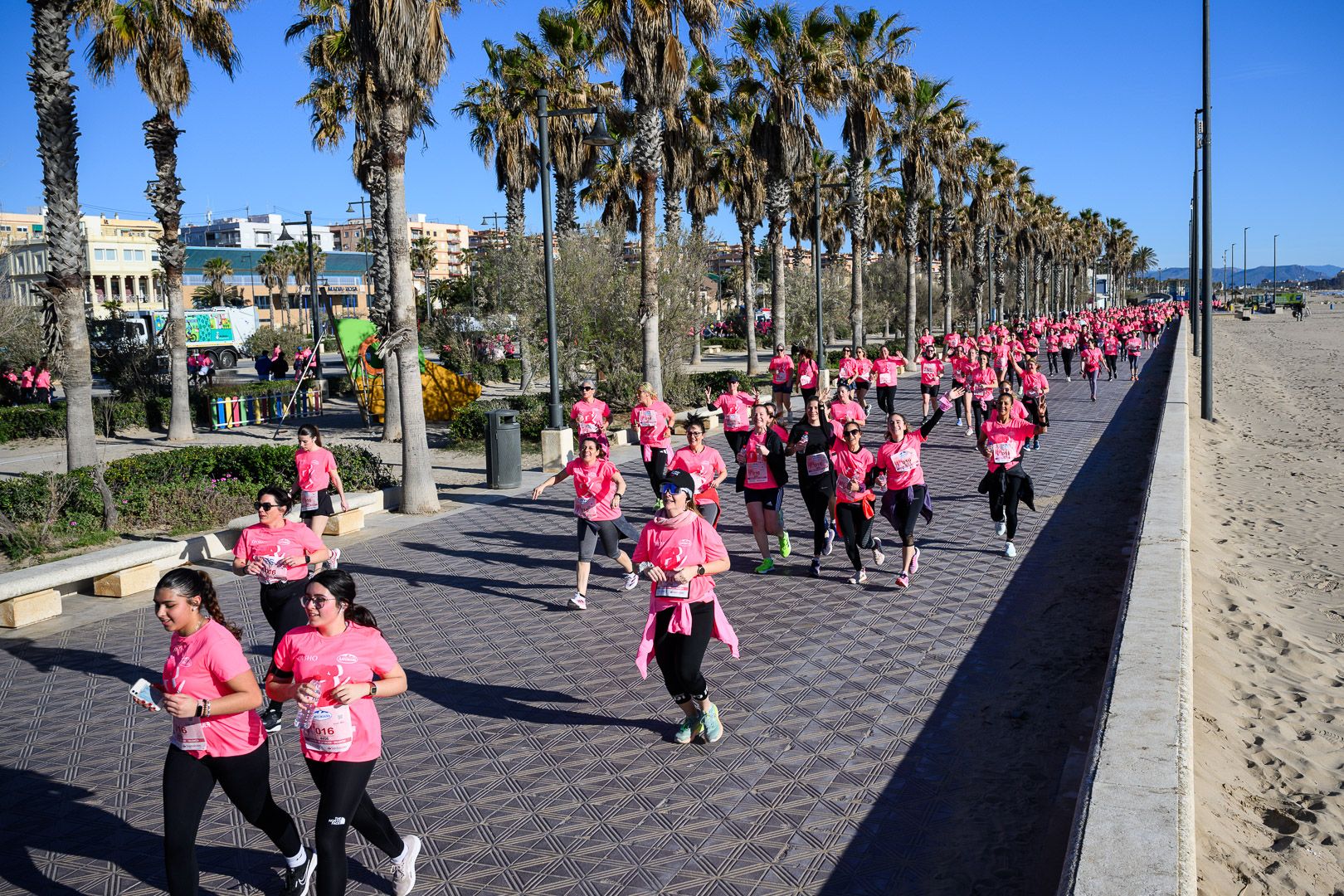 Más fotos de la Carrera de la Mujer Central Lechera Asturiana de Valencia 2025. 4083