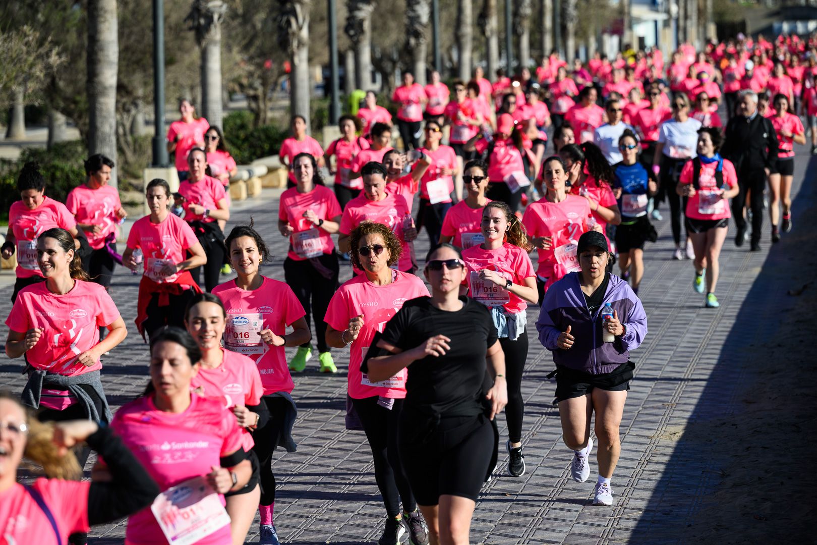 Más fotos de la Carrera de la Mujer Central Lechera Asturiana de Valencia 2025. 4100