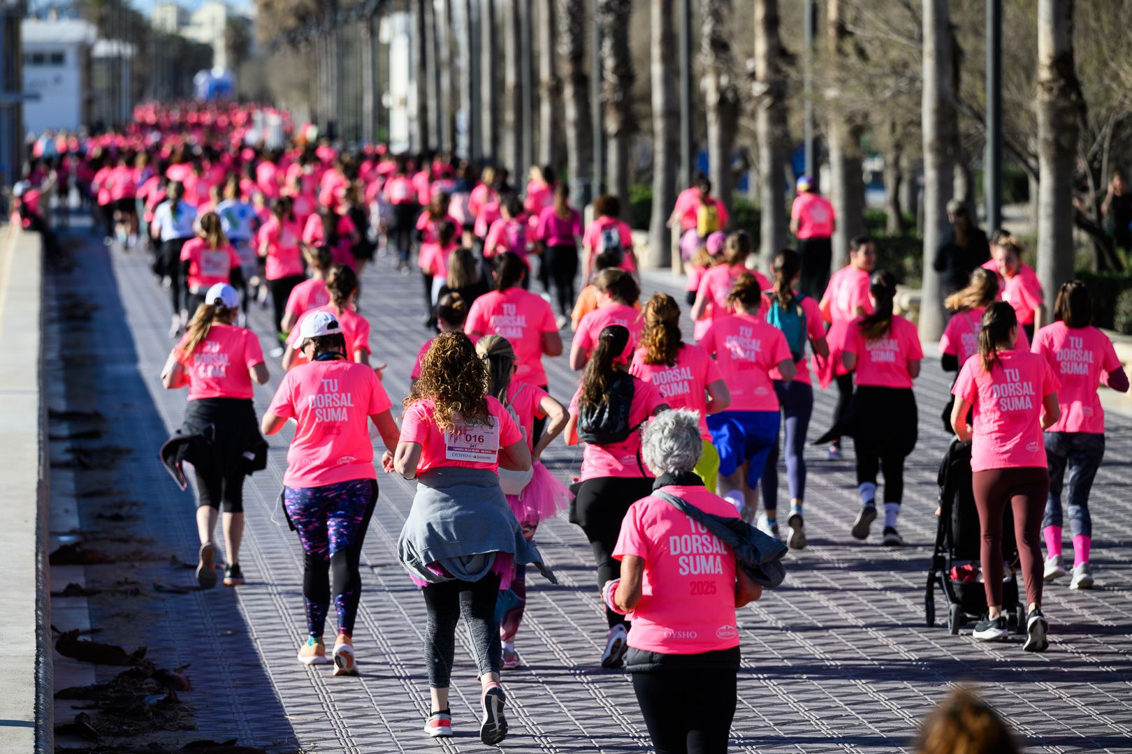 Más fotos de la Carrera de la Mujer Central Lechera Asturiana de Valencia 2025. 4110