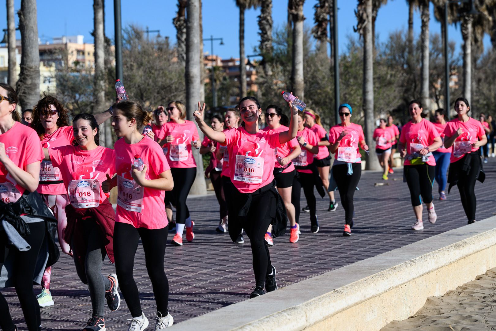 Más fotos de la Carrera de la Mujer Central Lechera Asturiana de Valencia 2025. 4121