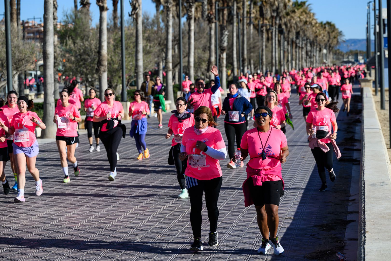 Más fotos de la Carrera de la Mujer Central Lechera Asturiana de Valencia 2025. 4123