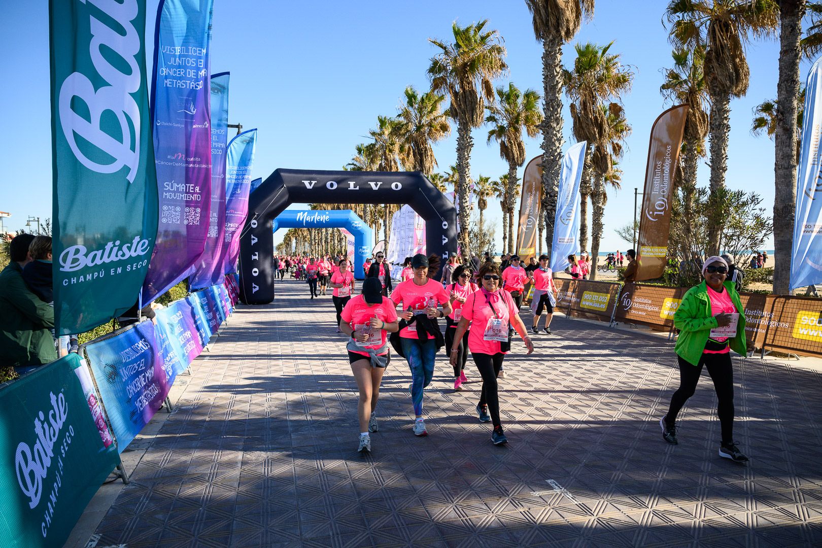 Más fotos de la Carrera de la Mujer Central Lechera Asturiana de Valencia 2025. 4172