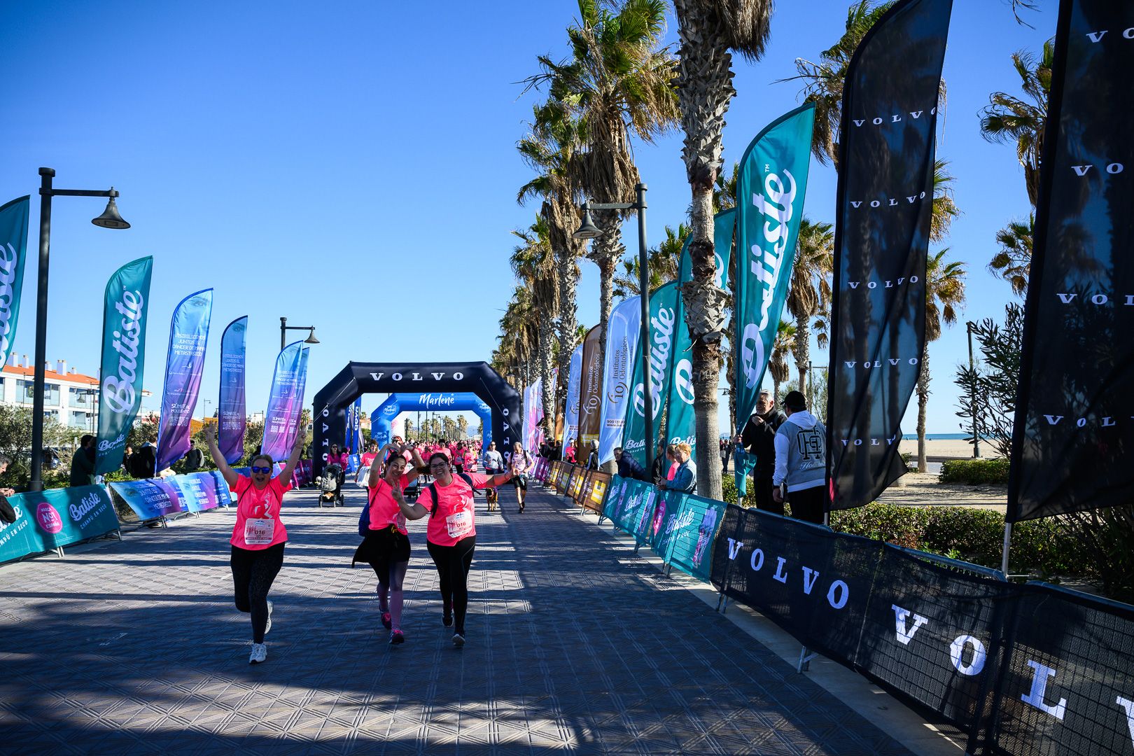 Más fotos de la Carrera de la Mujer Central Lechera Asturiana de Valencia 2025. 4178