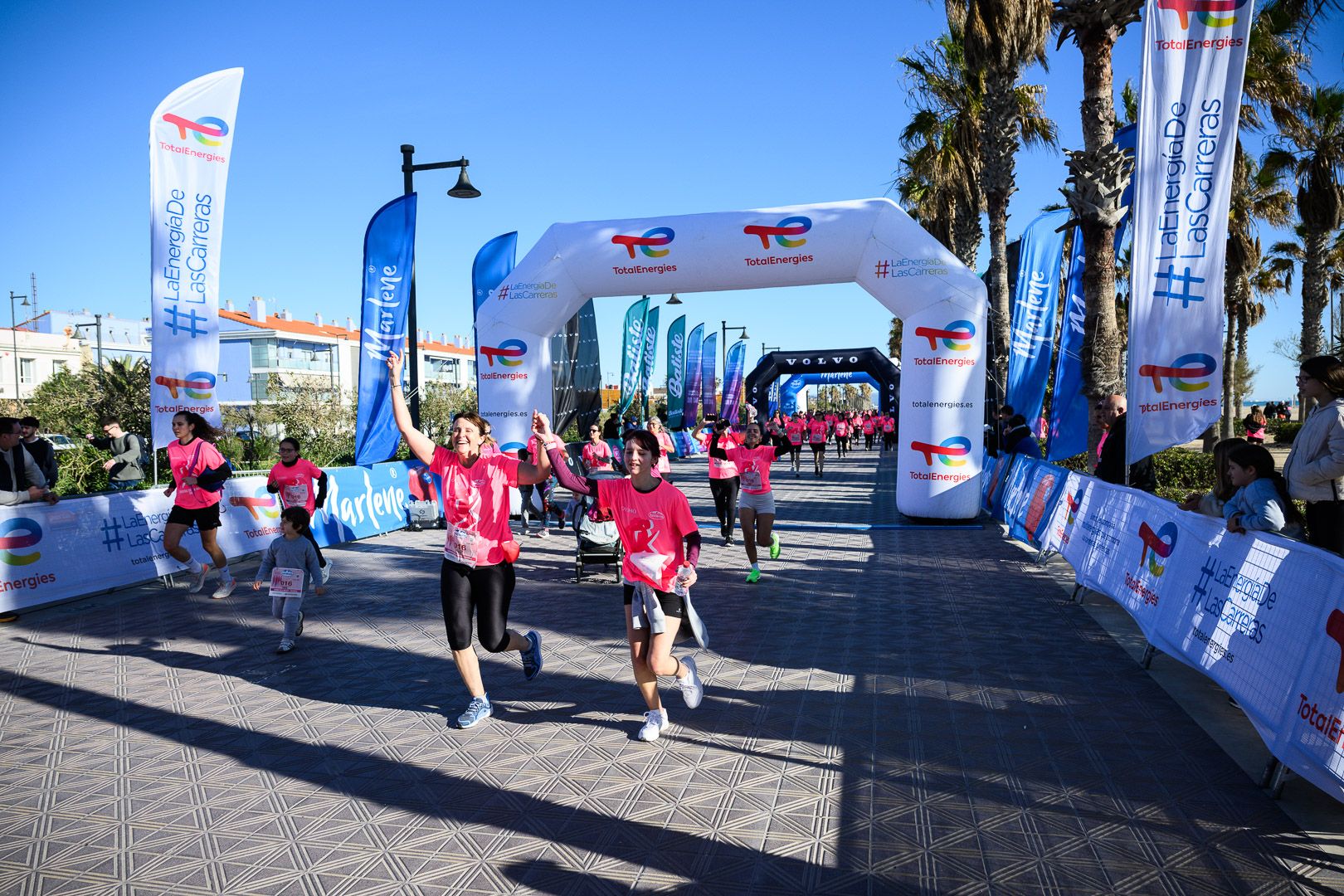 Más fotos de la Carrera de la Mujer Central Lechera Asturiana de Valencia 2025. 4184